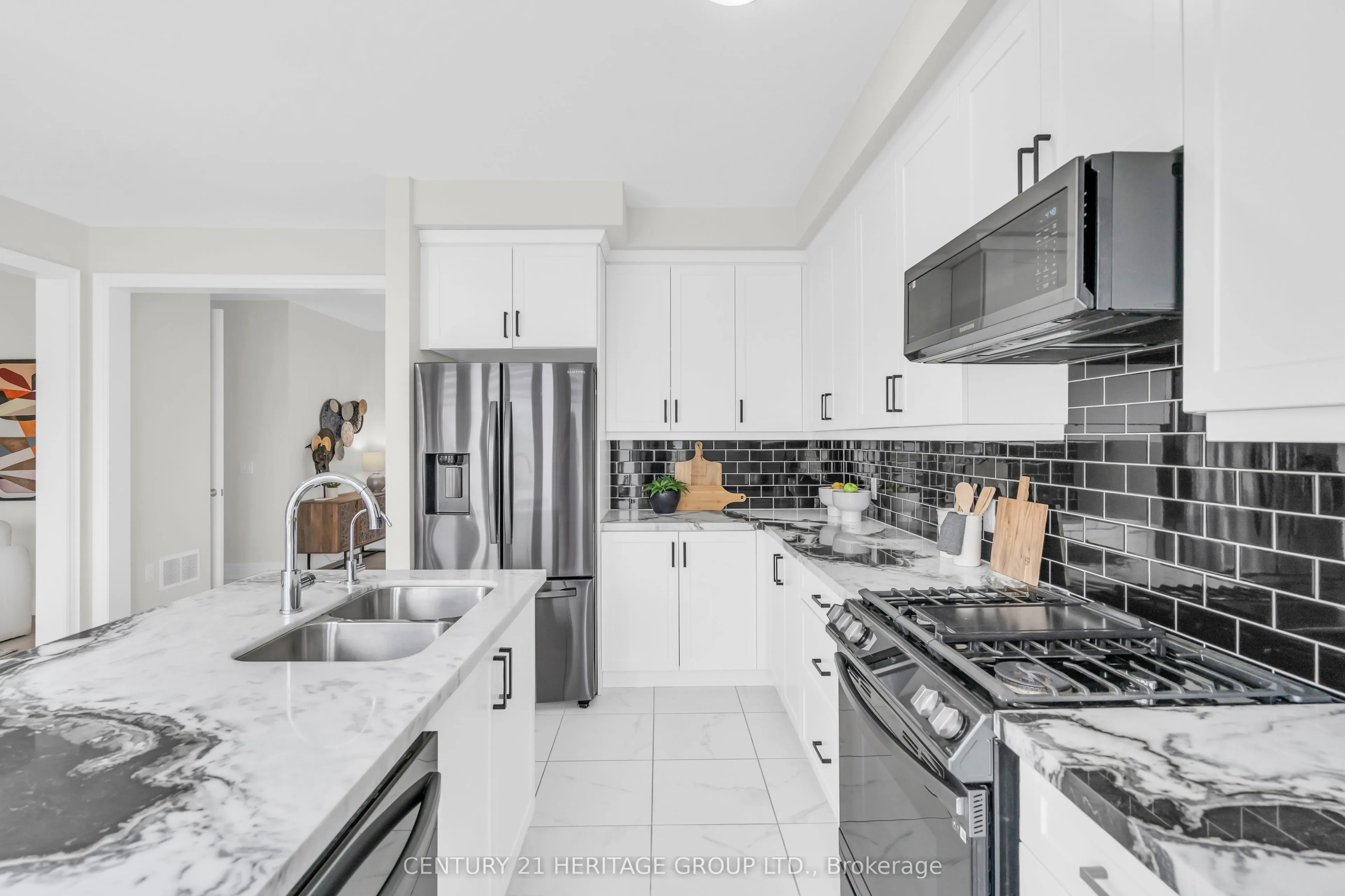 69 Strathgreen Lane