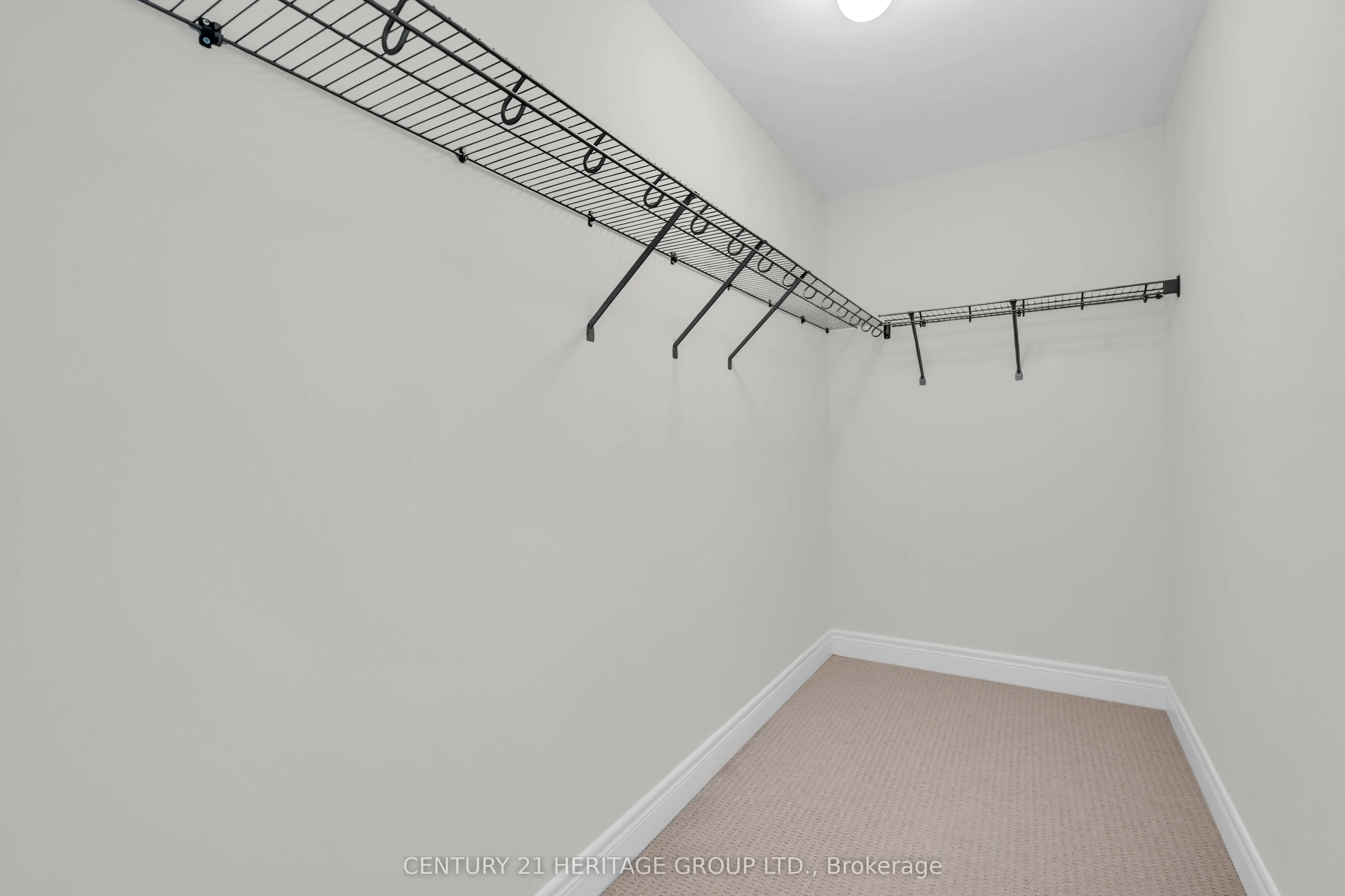 69 Strathgreen Lane