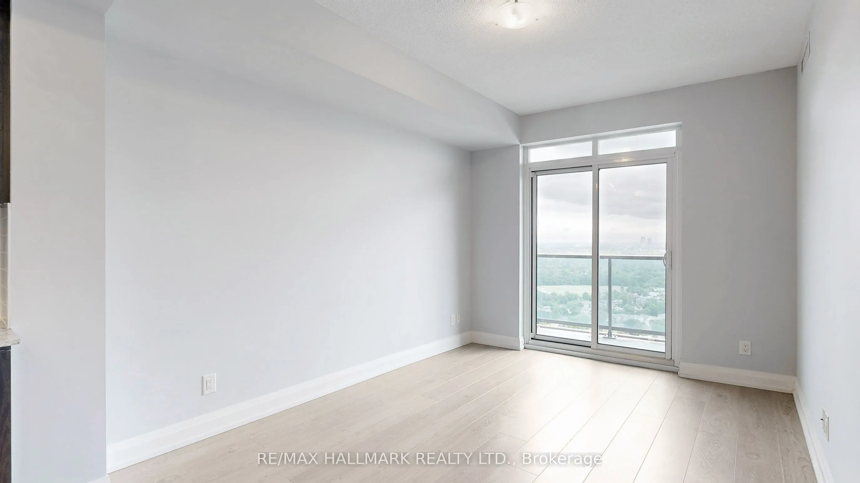 7171 Yonge Street, #2205