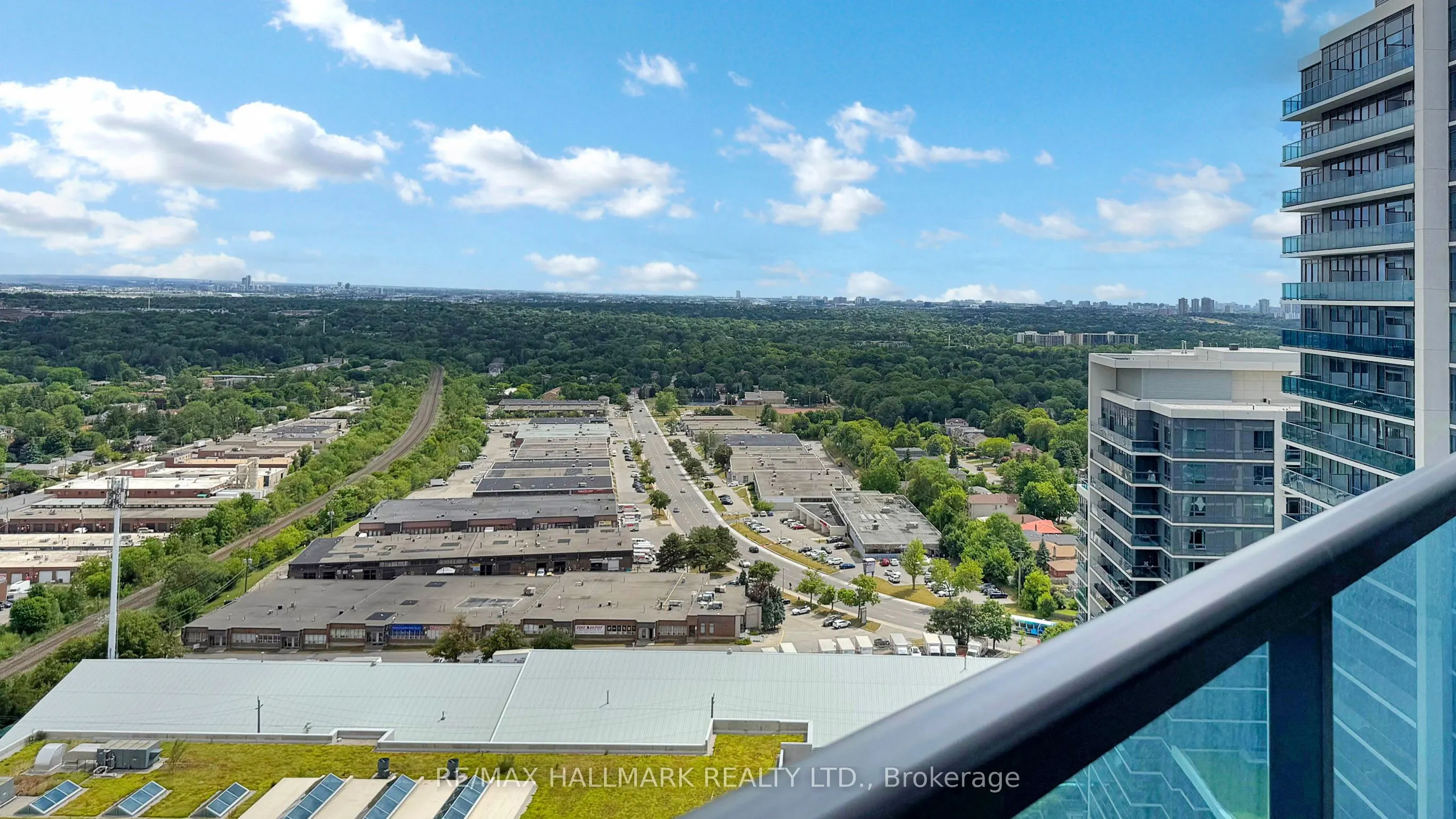 7171 Yonge Street, #2205
