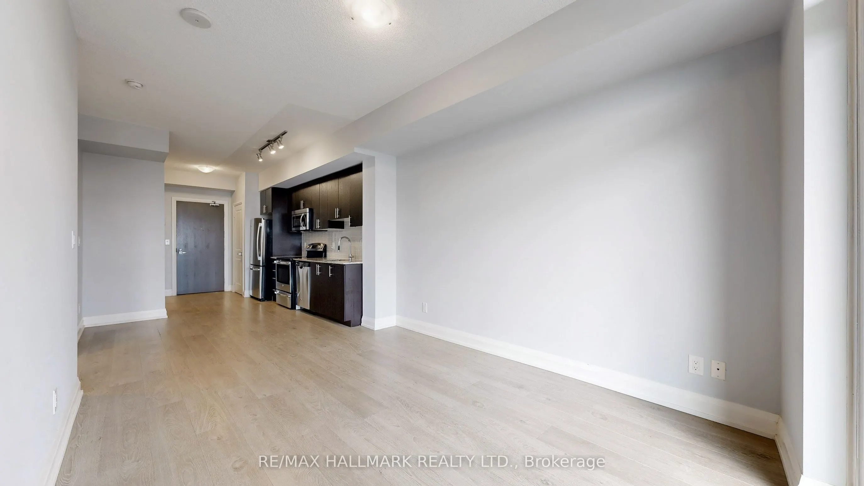 7171 Yonge Street, #2205