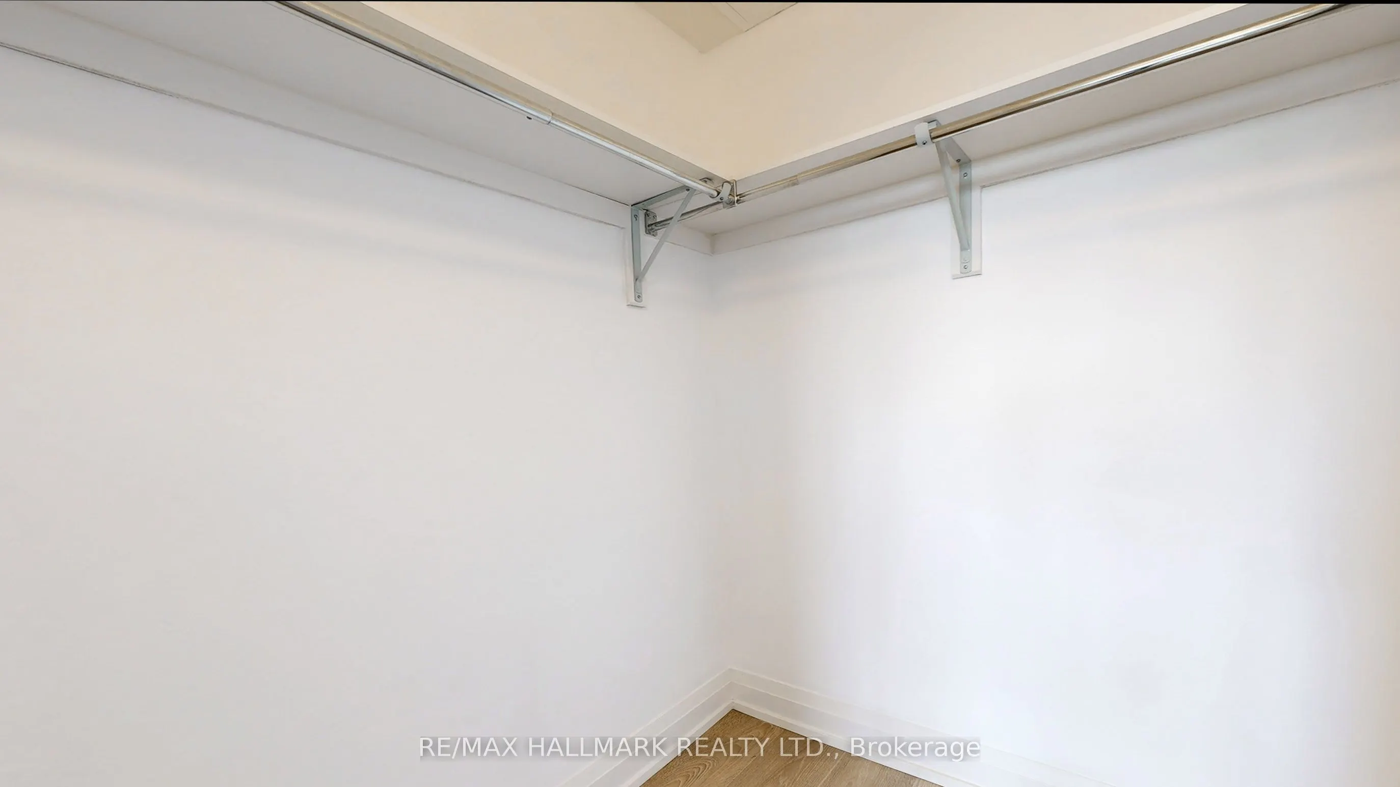 7171 Yonge Street, #2205