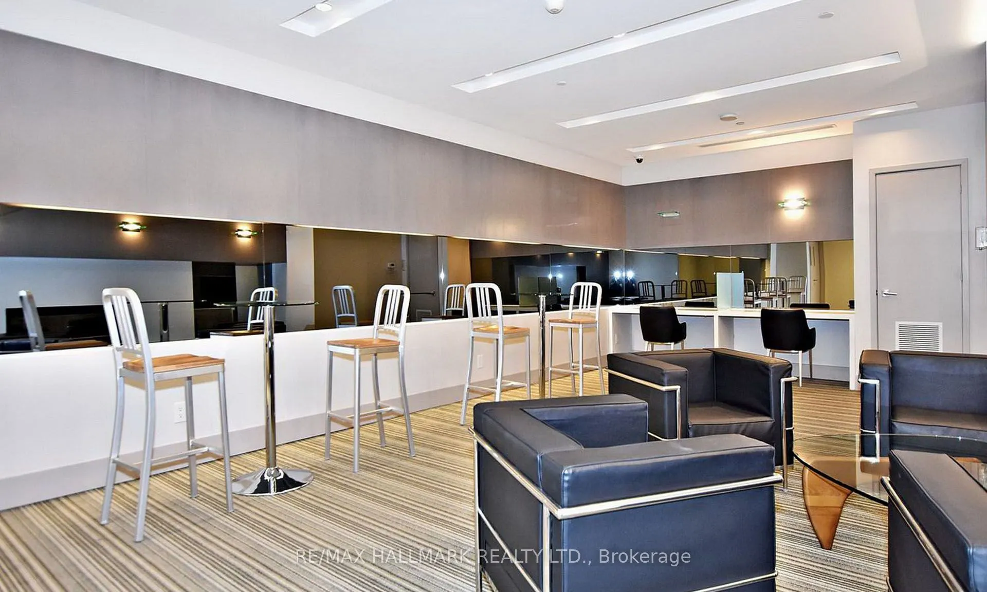 7171 Yonge Street, #2205