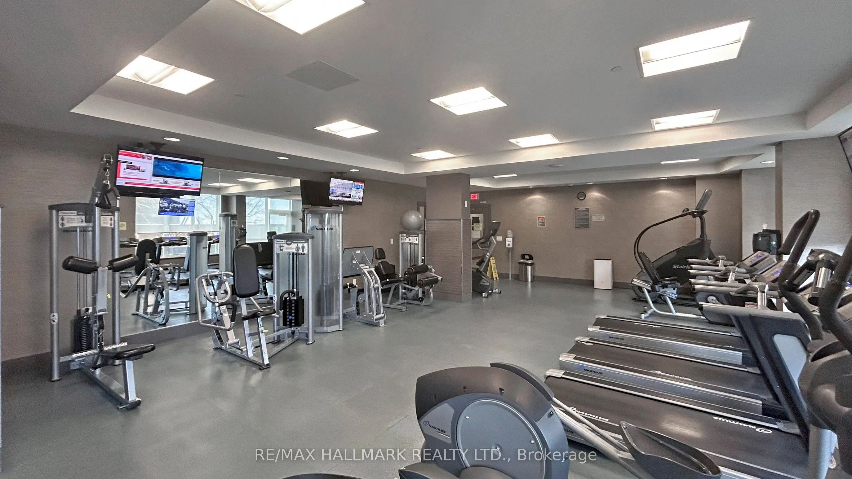 7171 Yonge Street, #2205