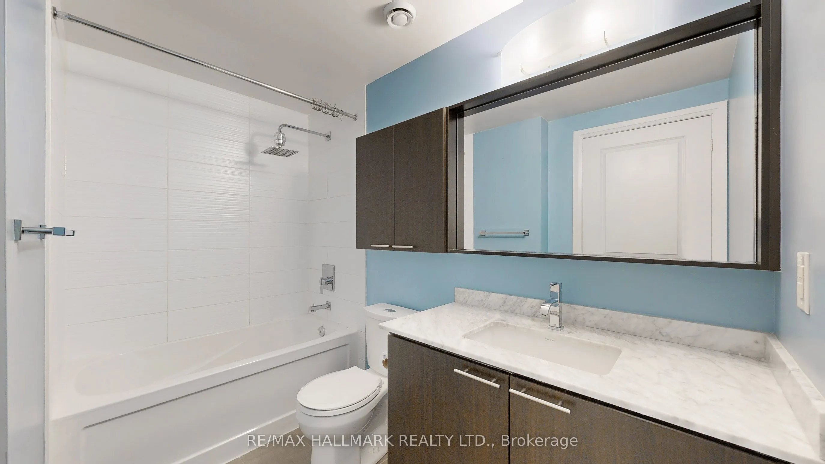 7171 Yonge Street, #2205