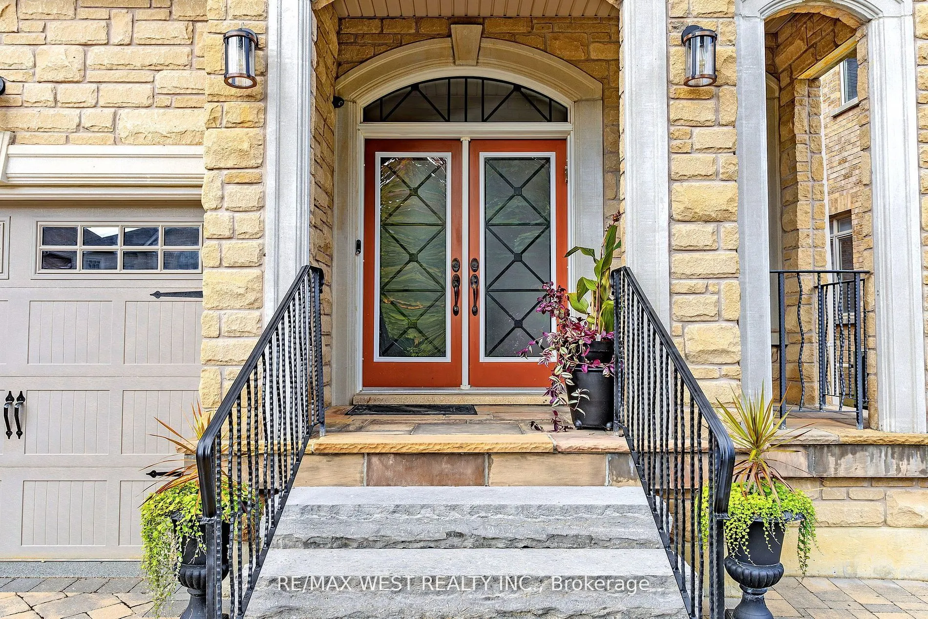 242 Marc Santi Boulevard