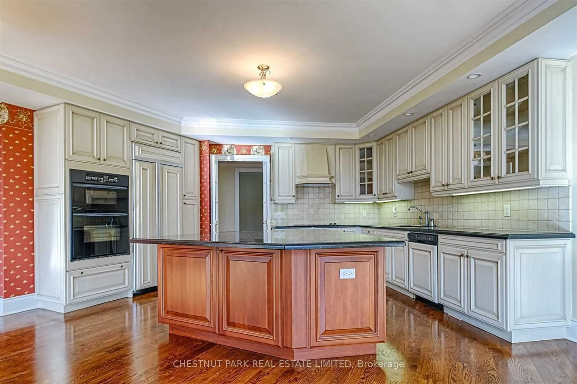 7071 Bayview Avenue, #212
