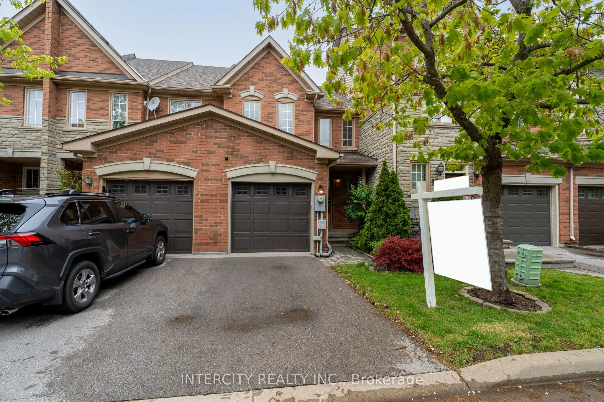 15 Pottery Place, #17