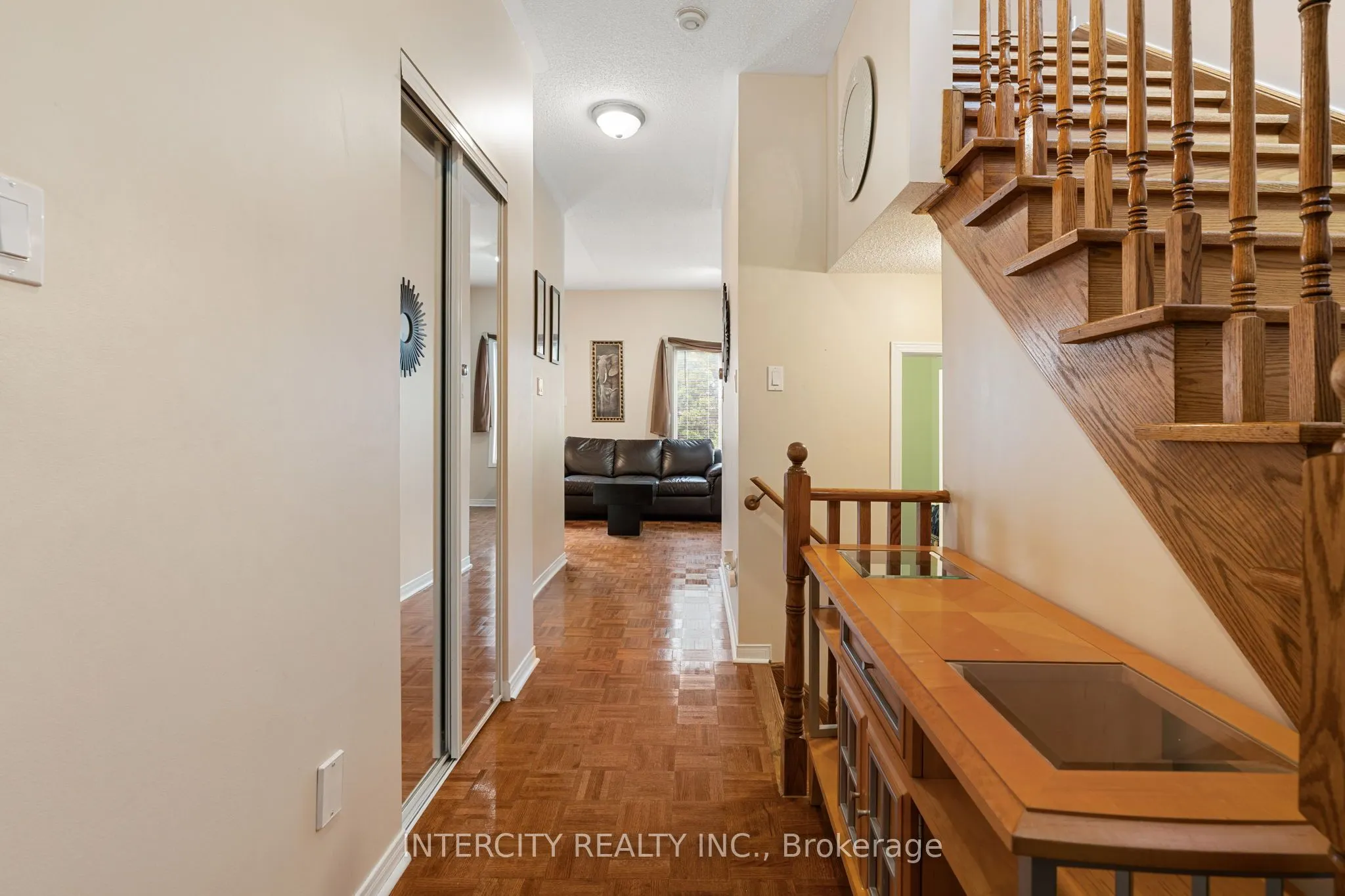 15 Pottery Place, #17