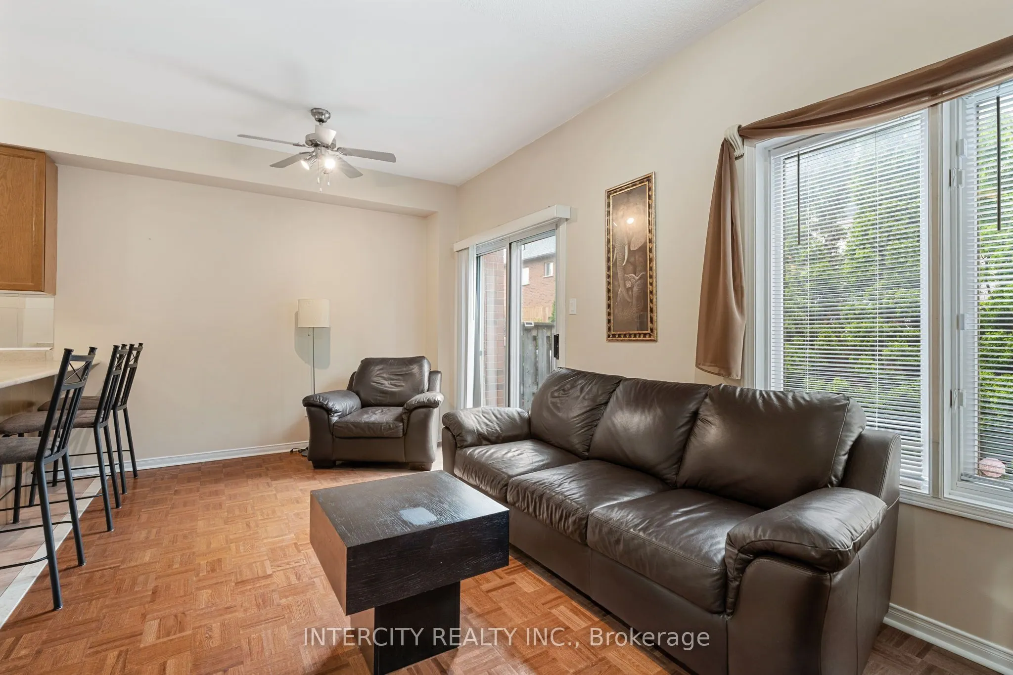 15 Pottery Place, #17