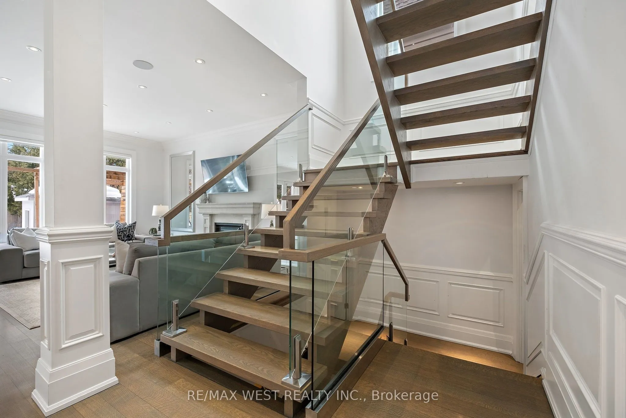 336 Pine Trees Court