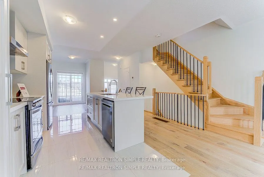 20 Maybank Lane