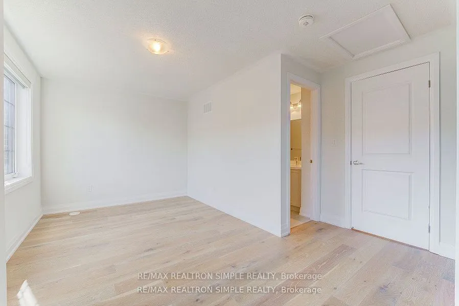 20 Maybank Lane