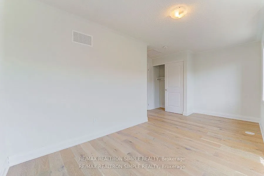 20 Maybank Lane