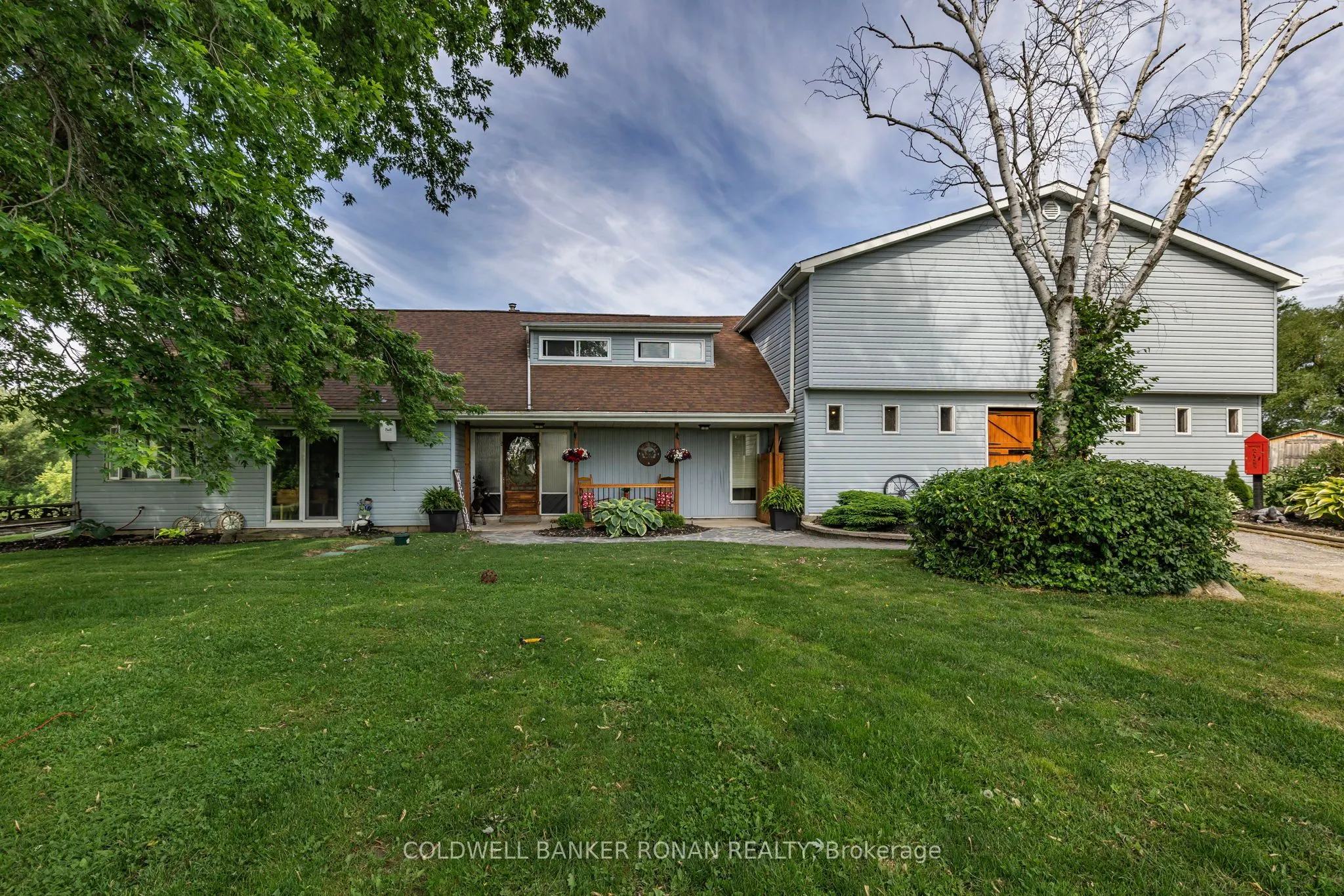 4582 concession Road 5