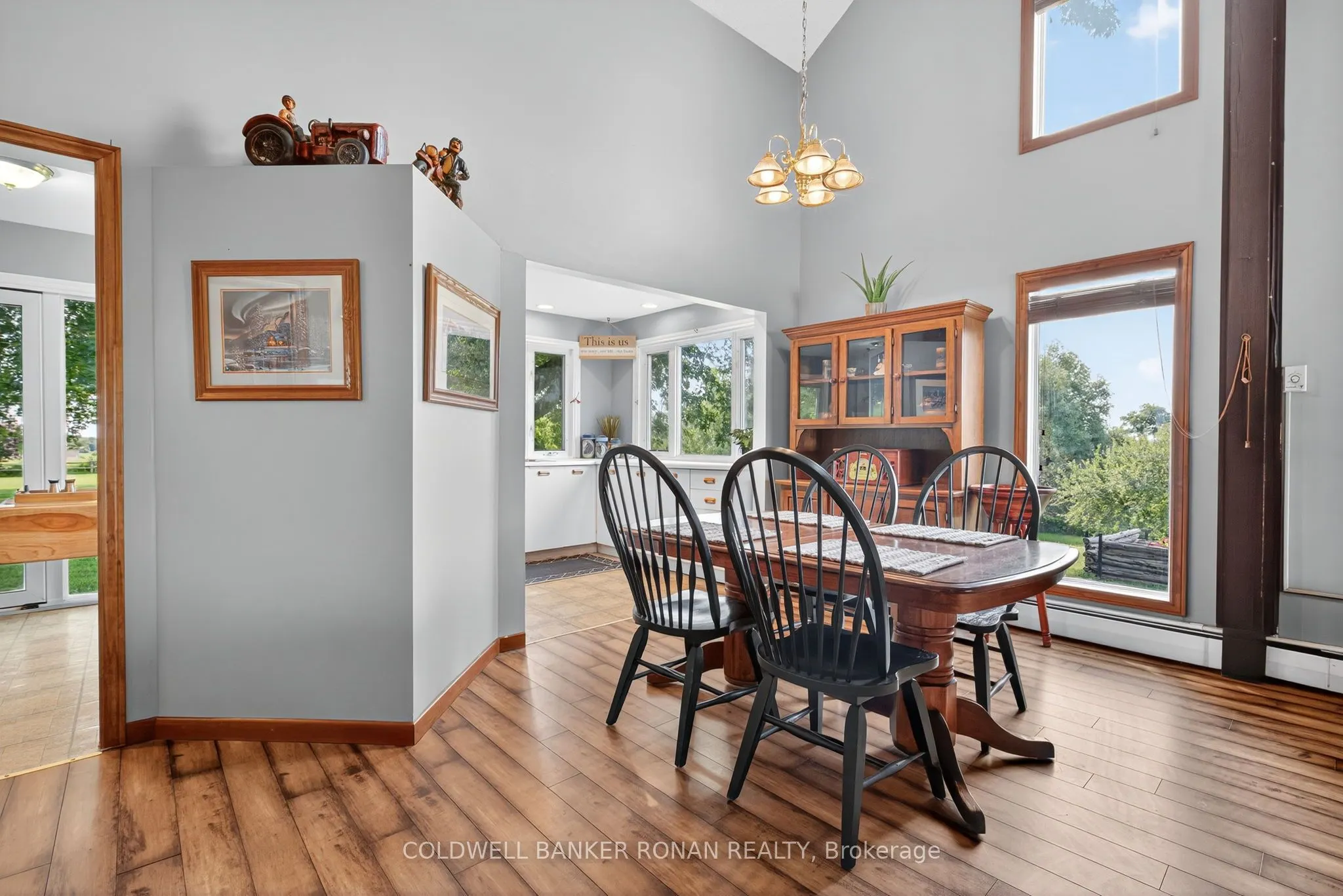 4582 concession Road 5