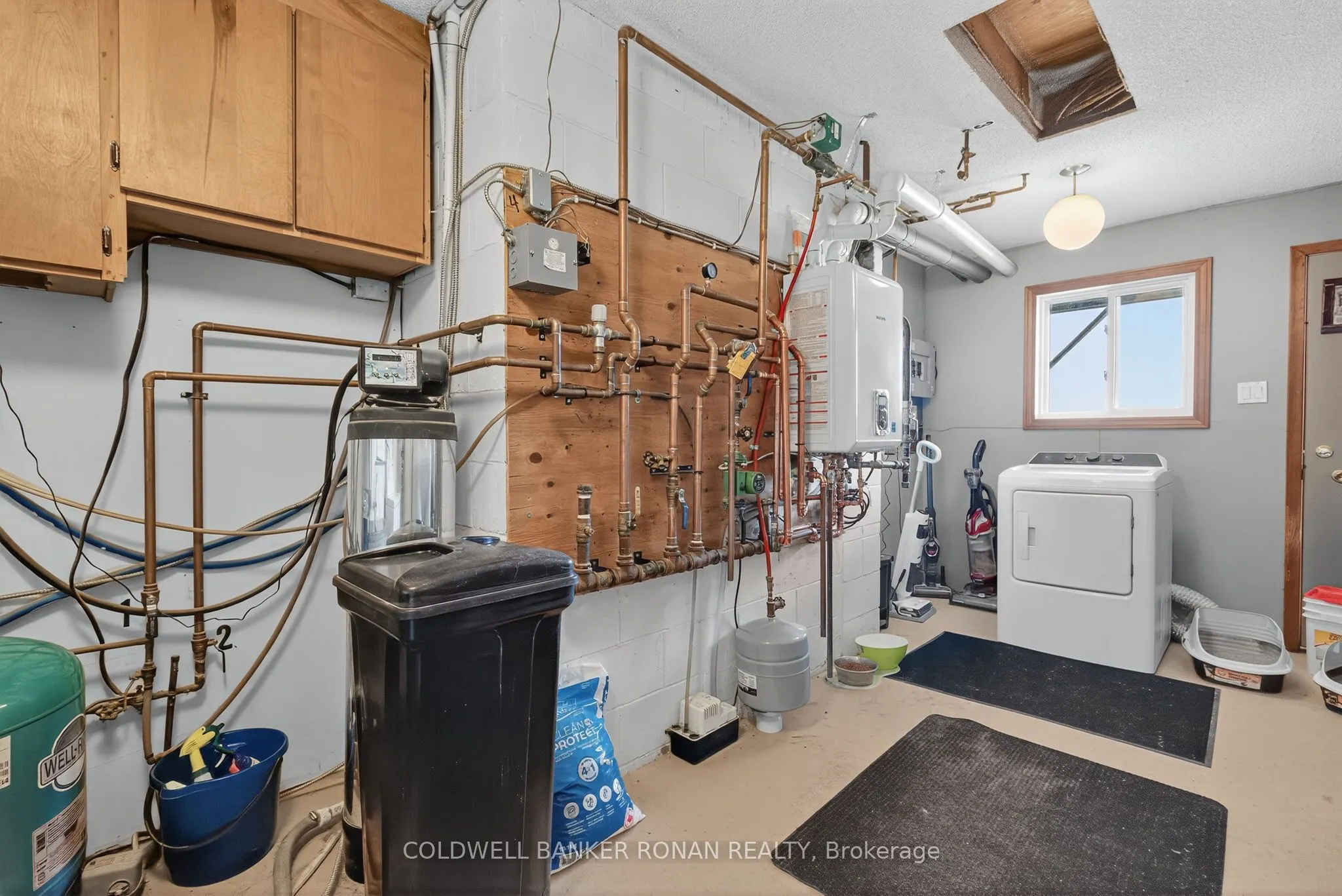 4582 concession Road 5