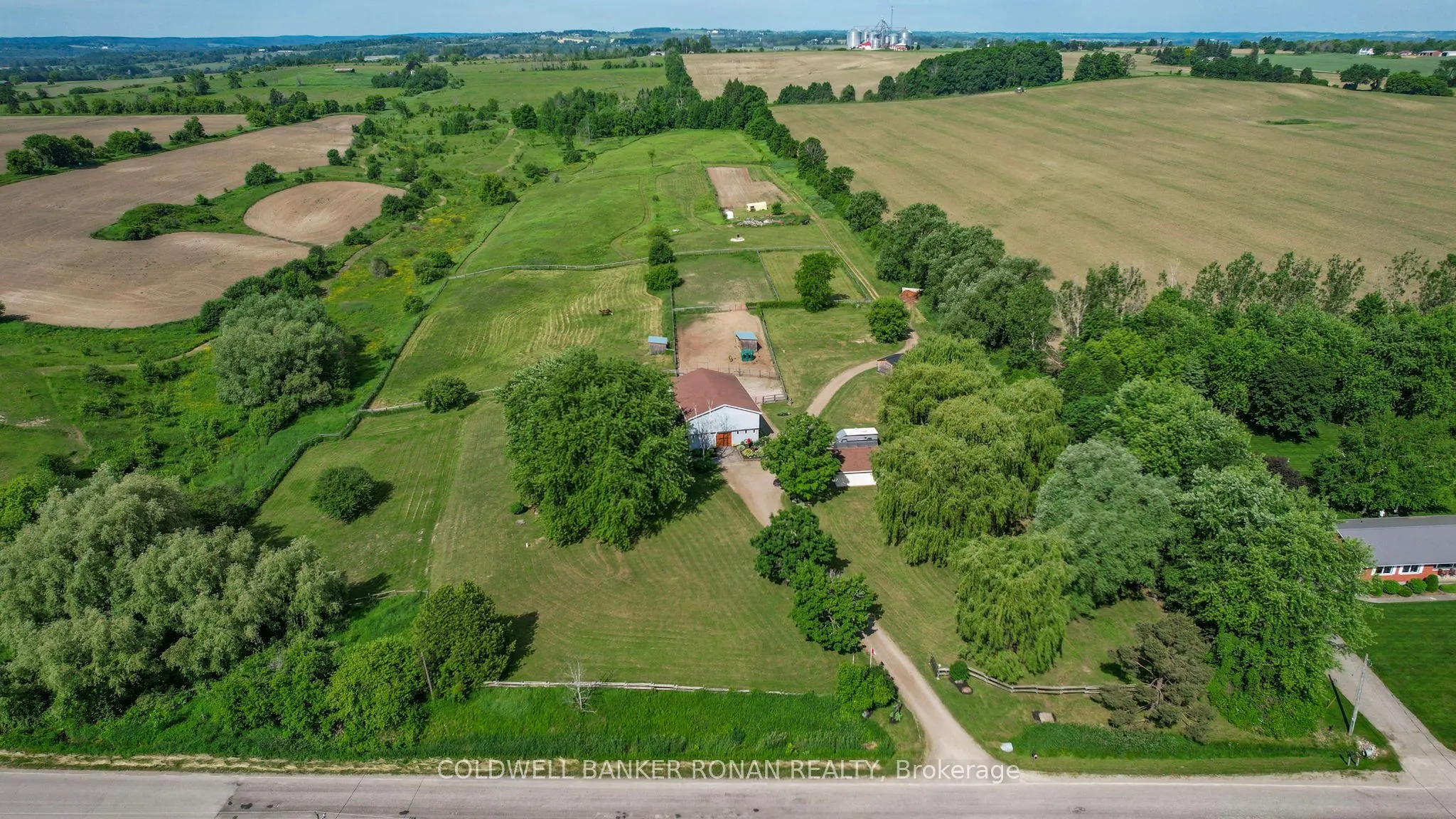 4582 concession Road 5