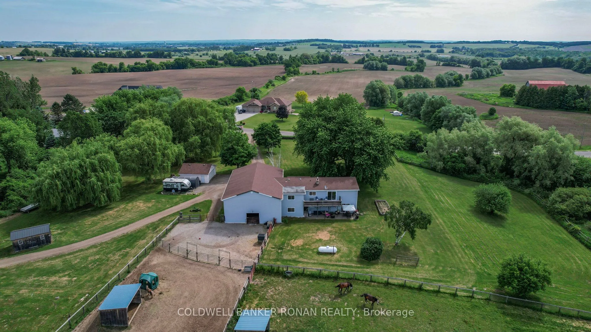 4582 concession Road 5