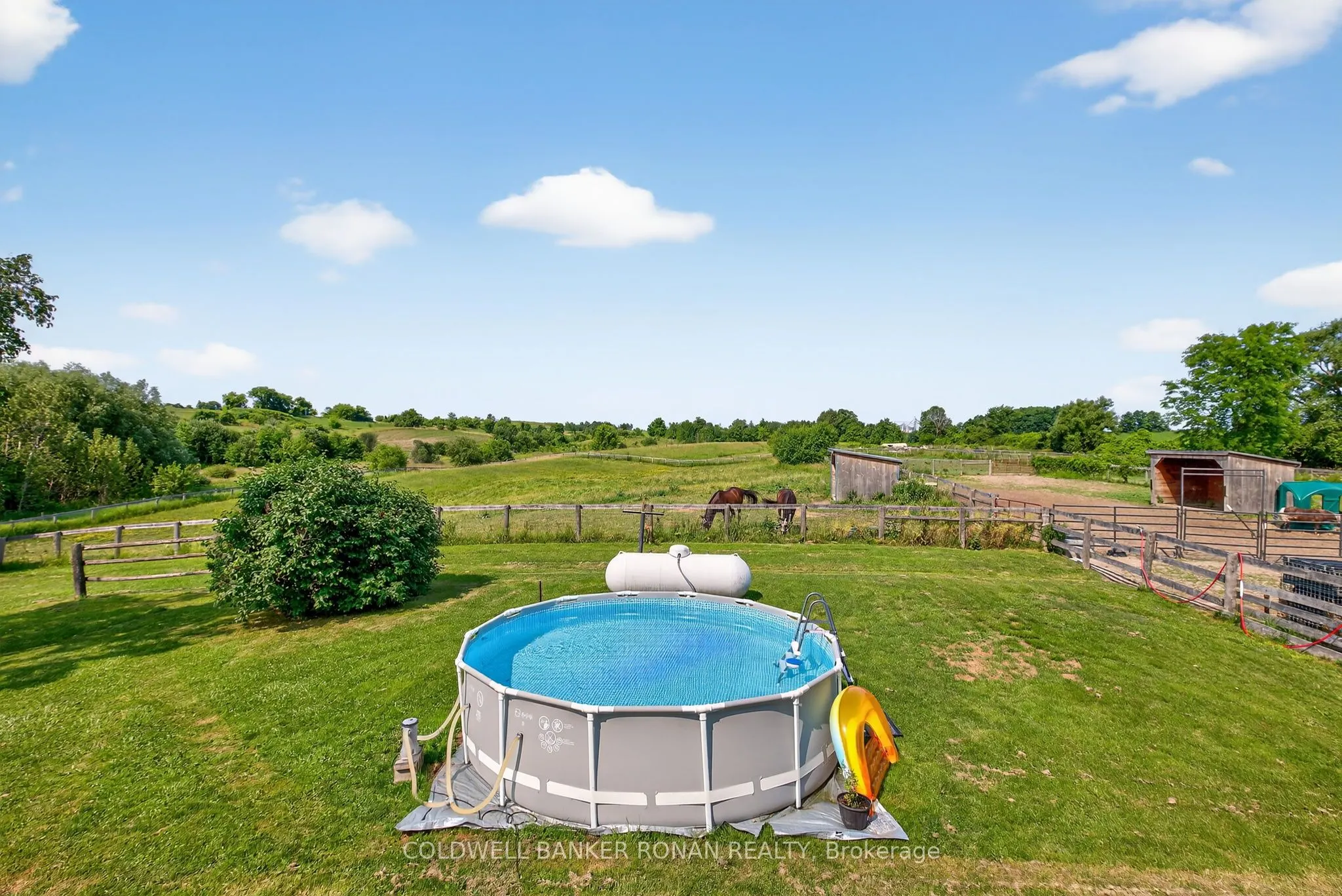 4582 concession Road 5