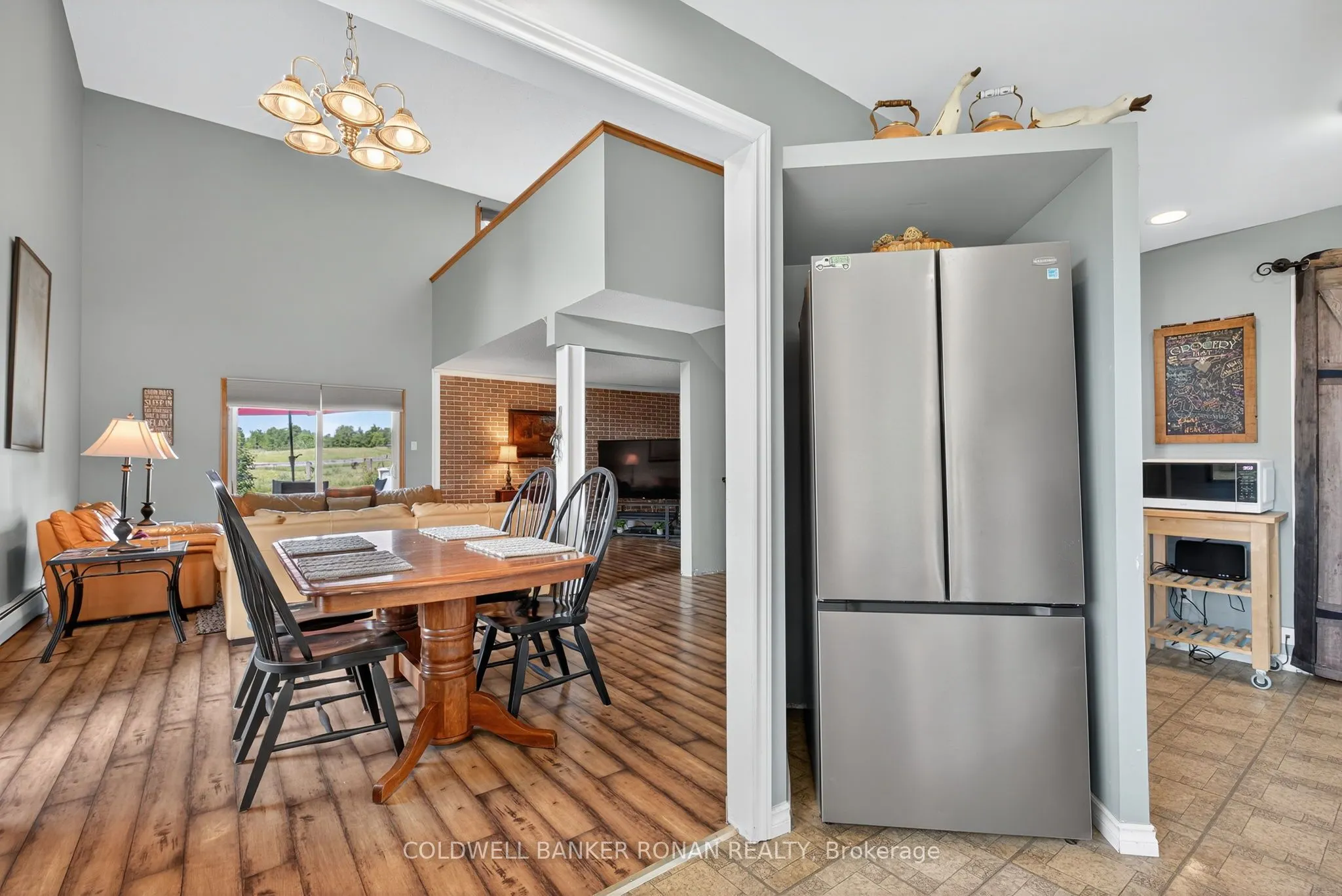 4582 concession Road 5