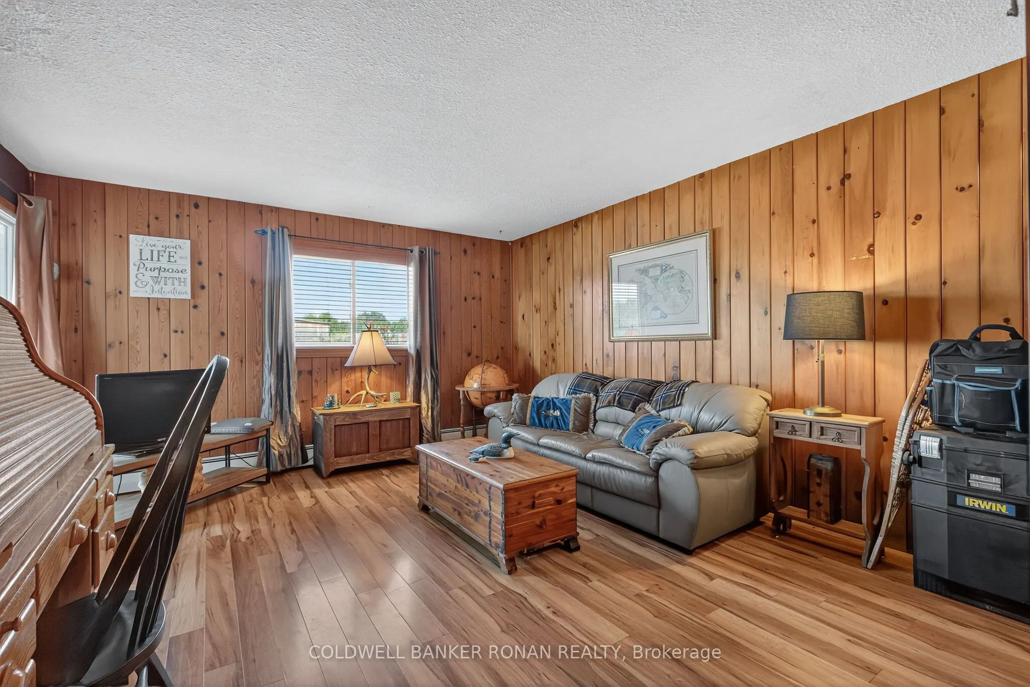 4582 concession Road 5