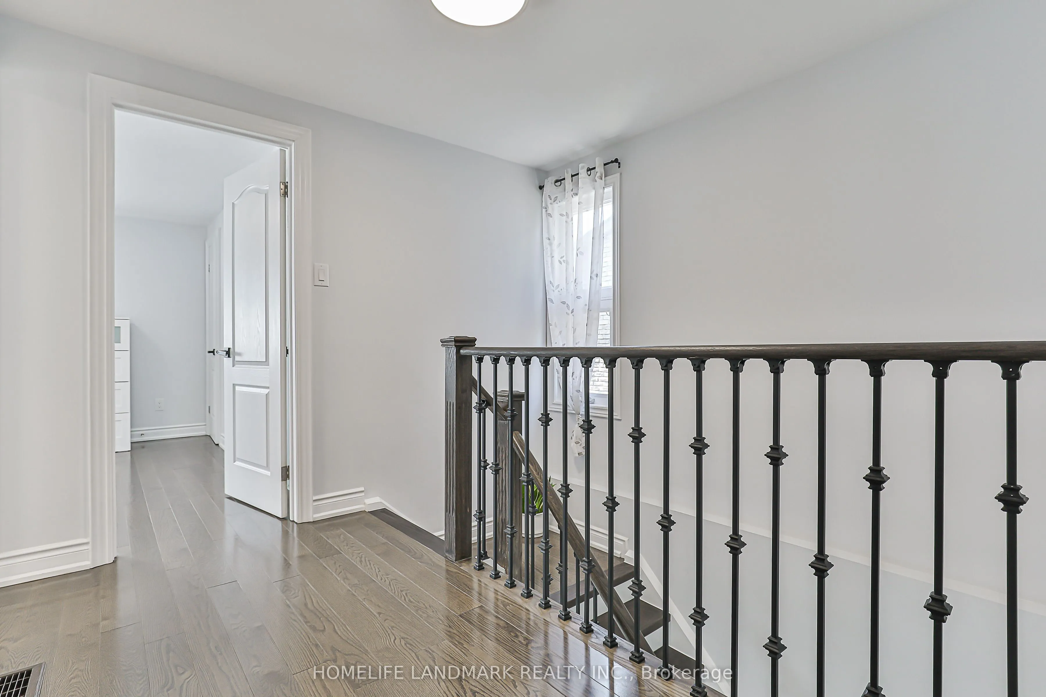 103 Fullerton Crescent