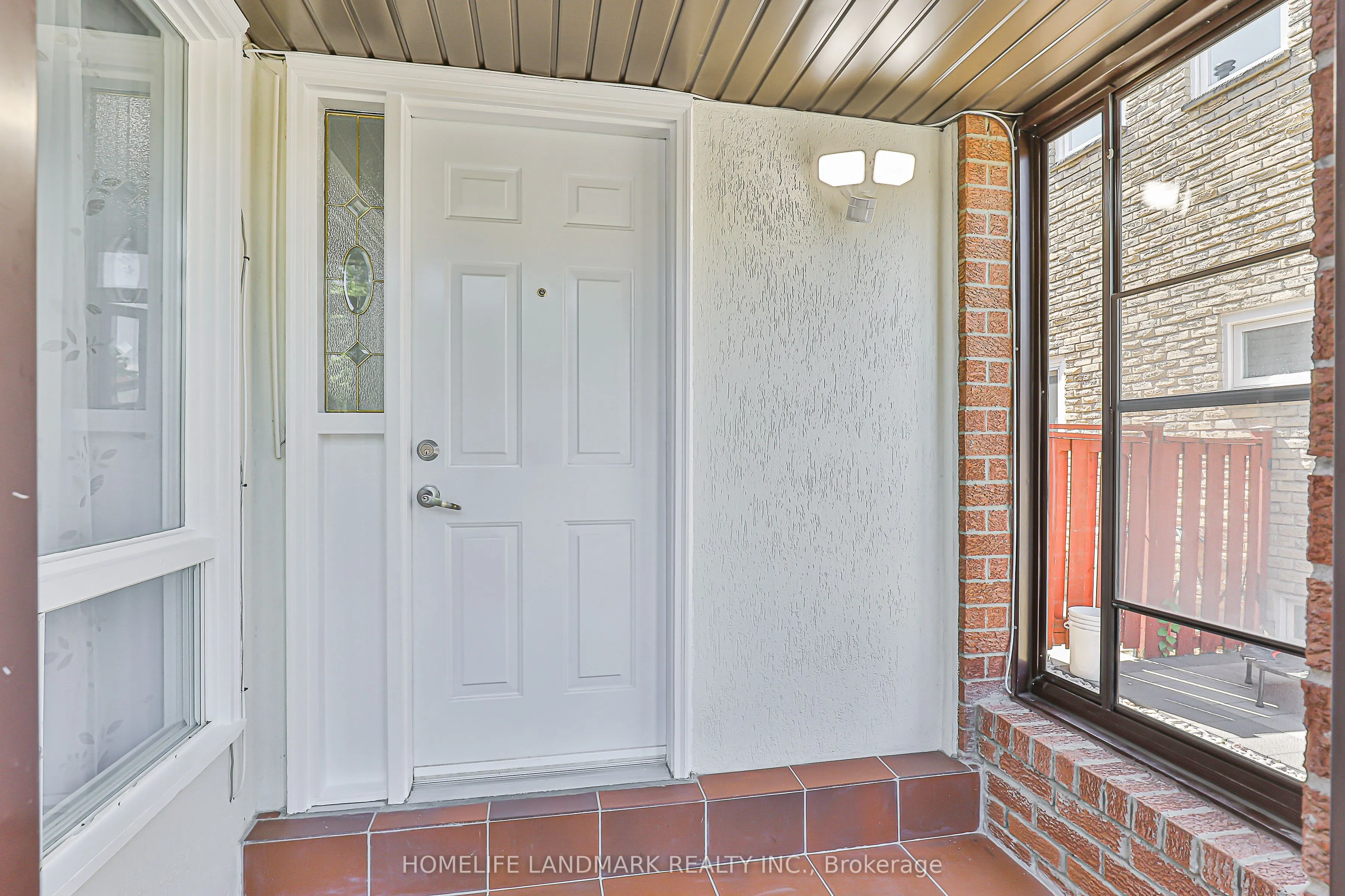 103 Fullerton Crescent