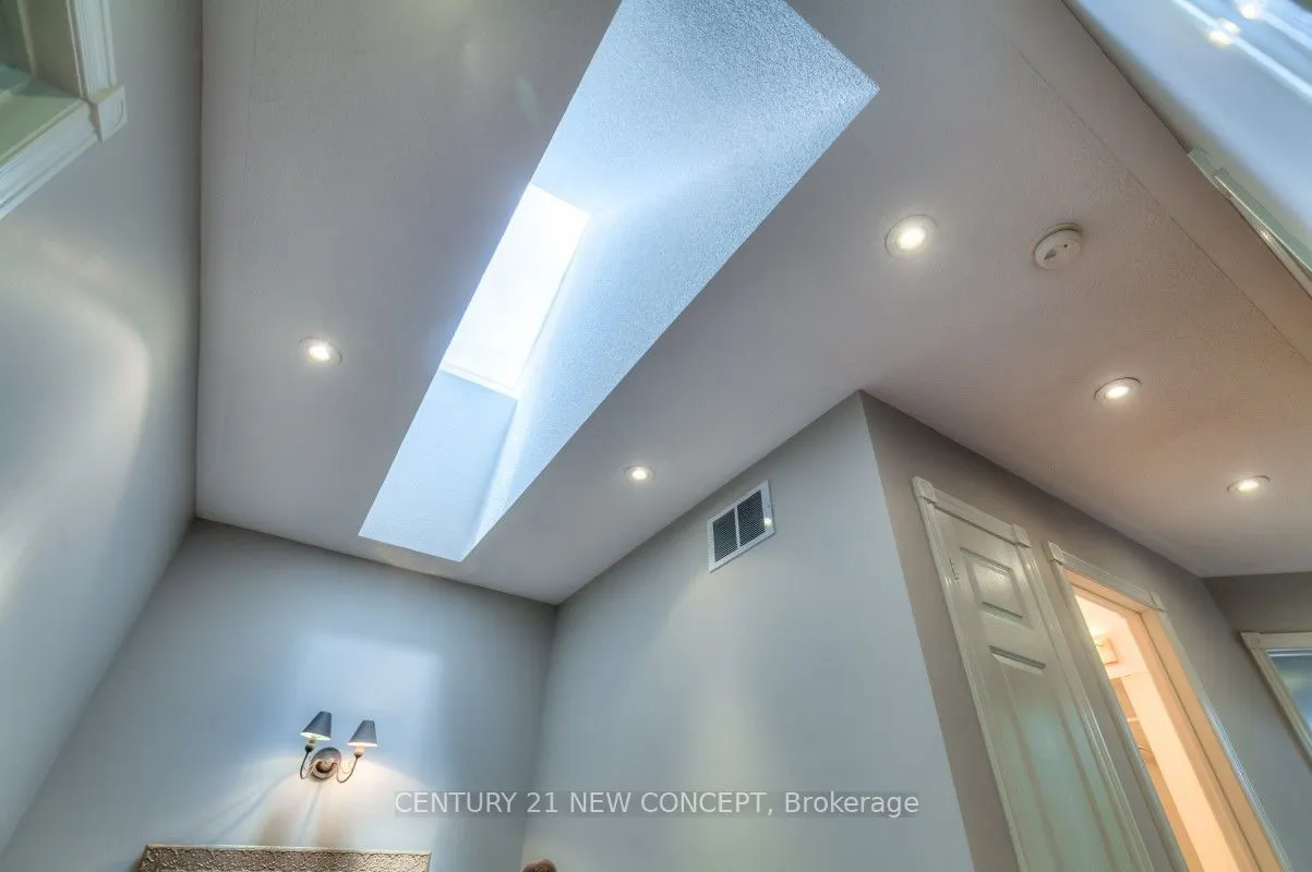 115 Ridgeway Court