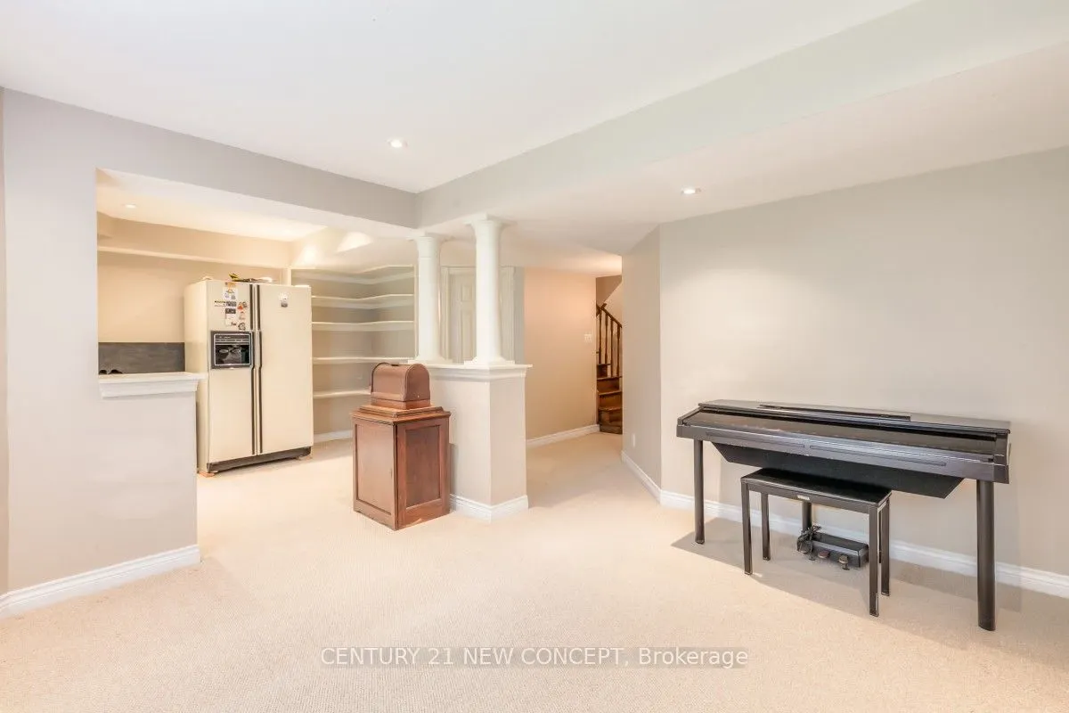 115 Ridgeway Court