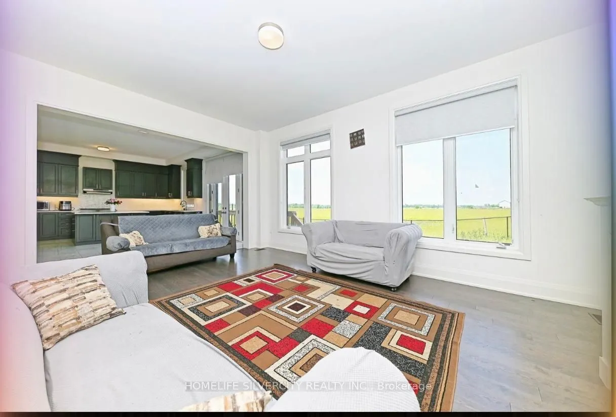 33 Sparrow Way