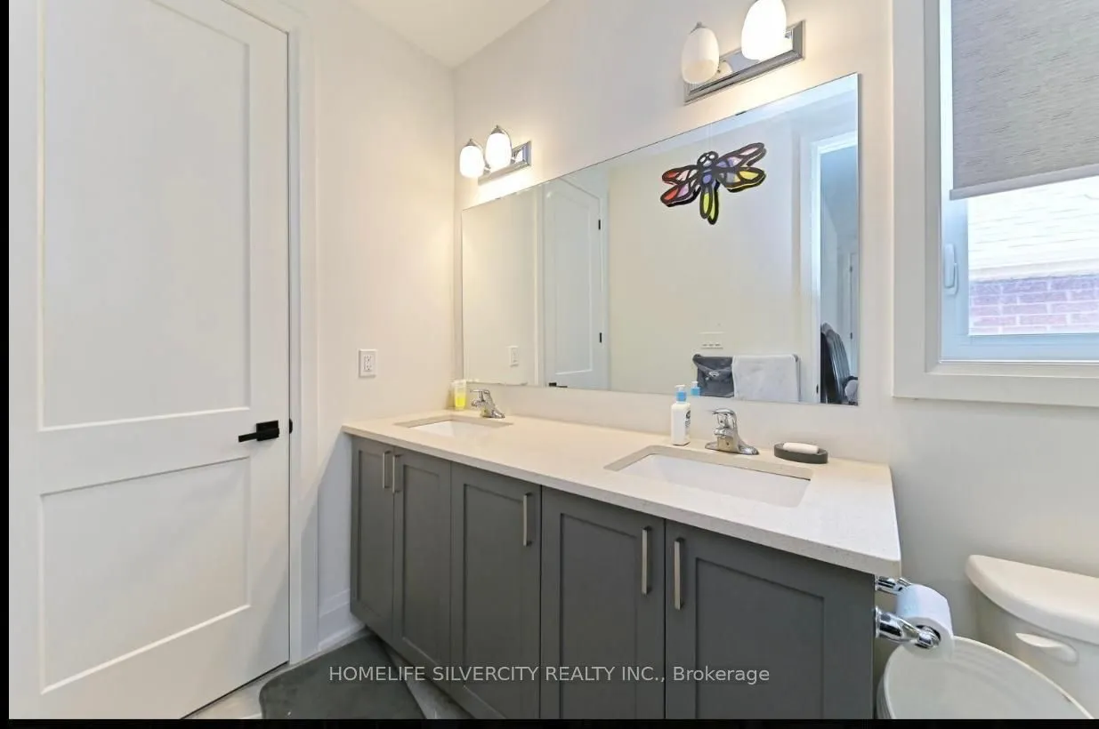 33 Sparrow Way