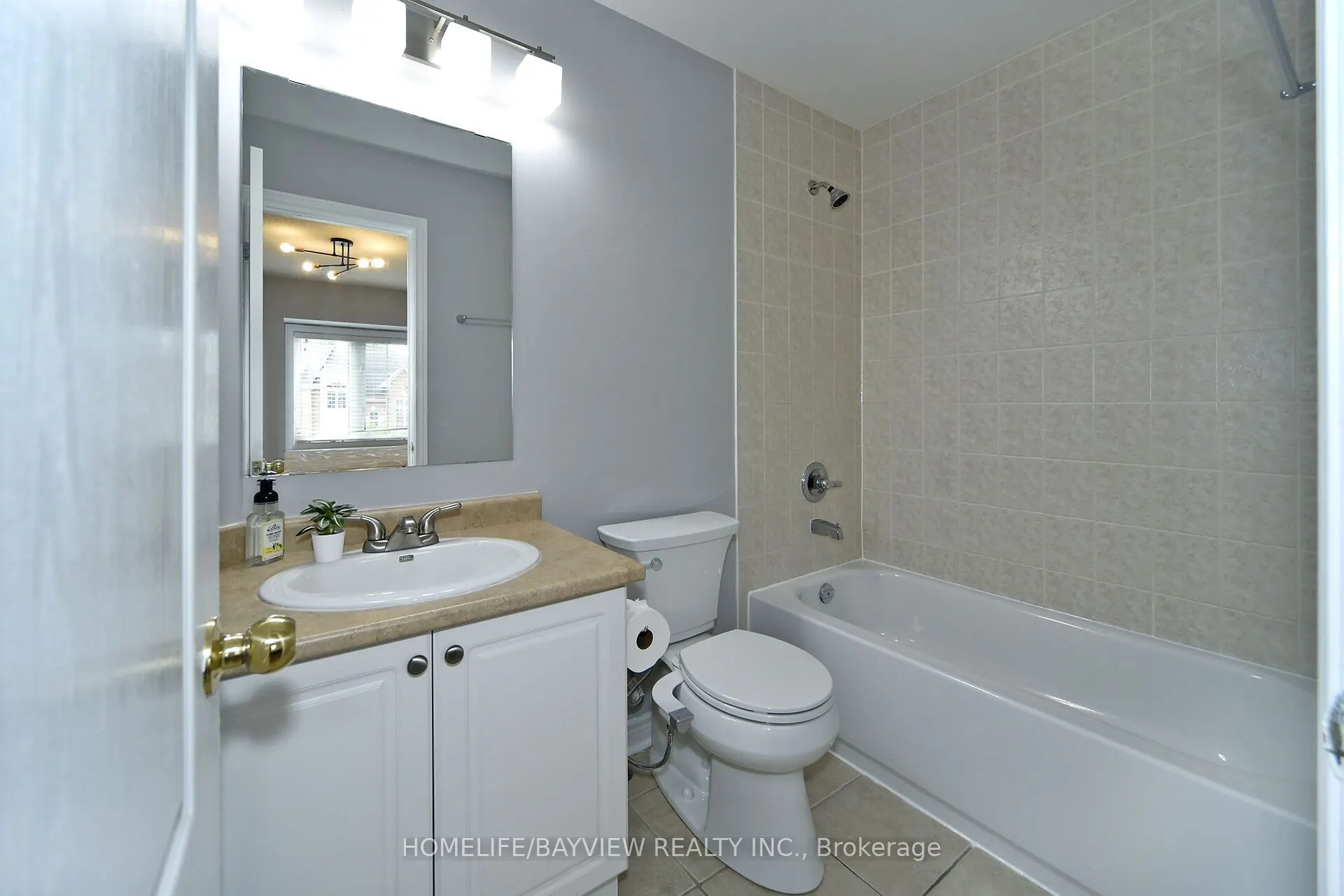 15 Old Colony Road, #20