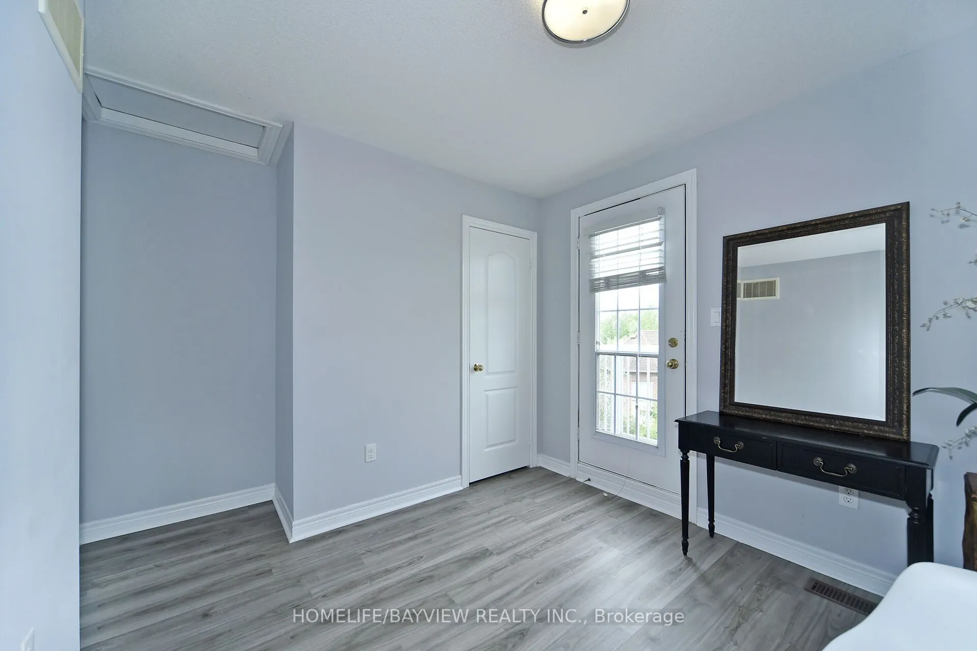 15 Old Colony Road, #20