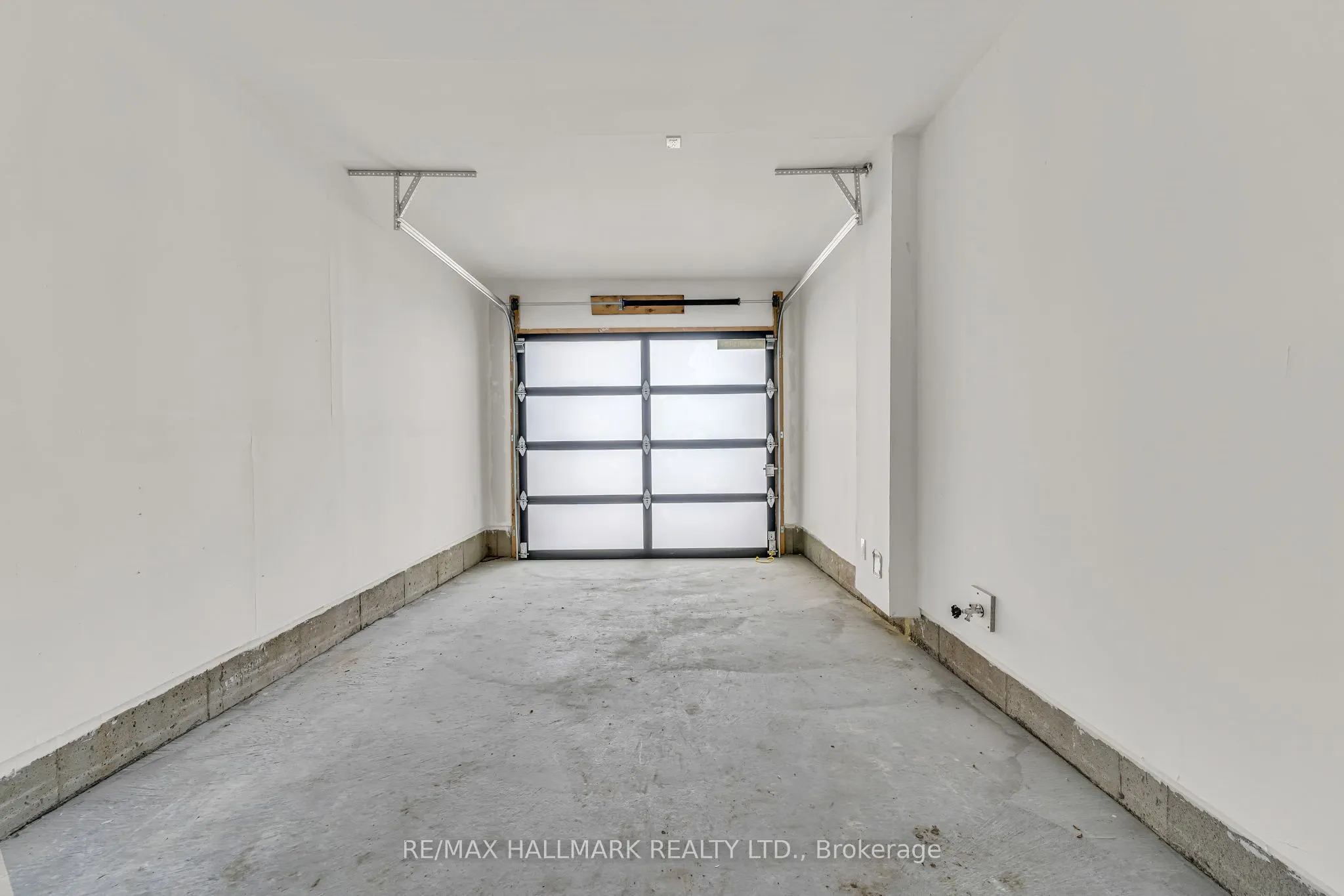 26 Dandara Gate