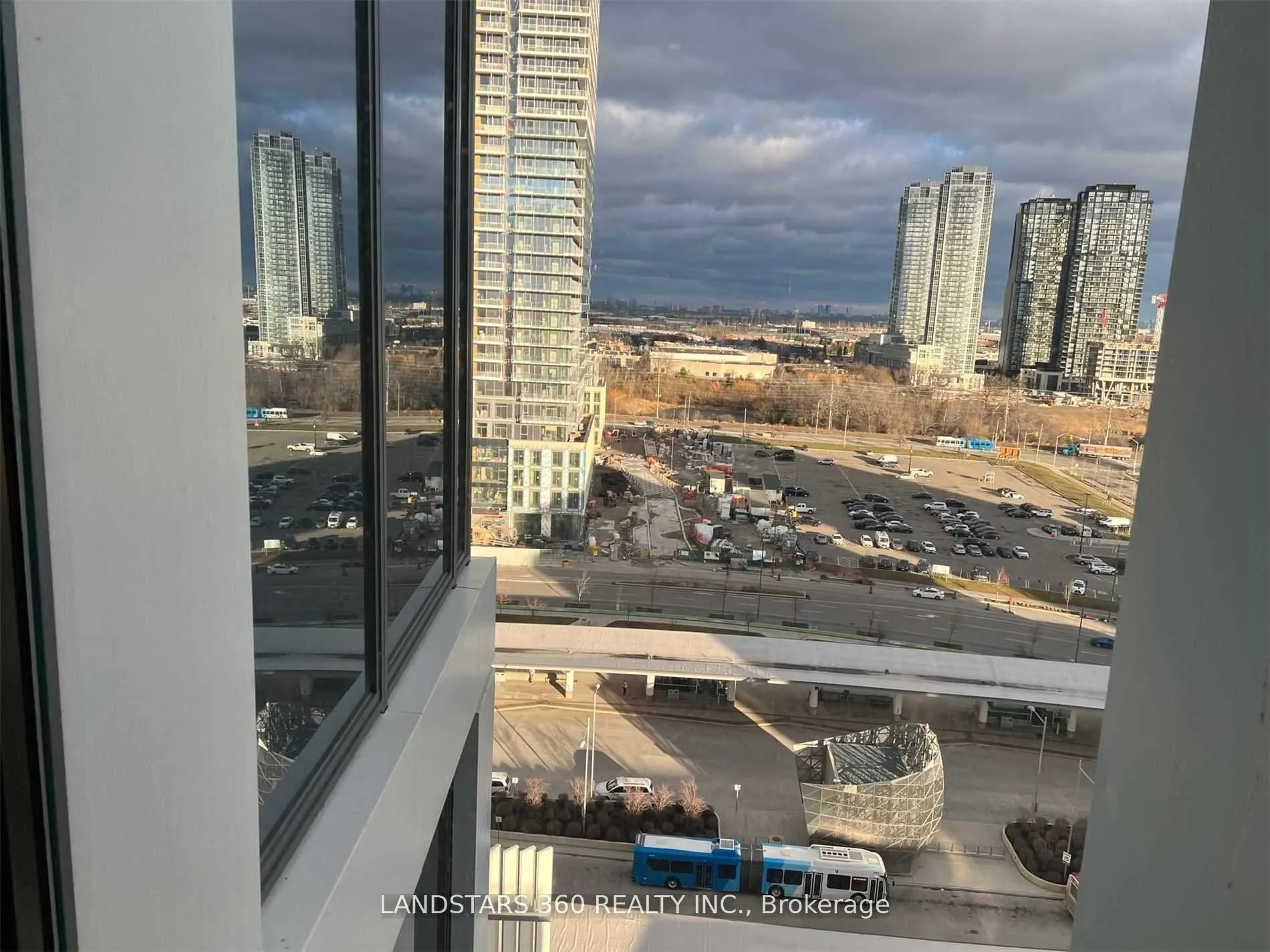 5 Buttermill Avenue, #1602