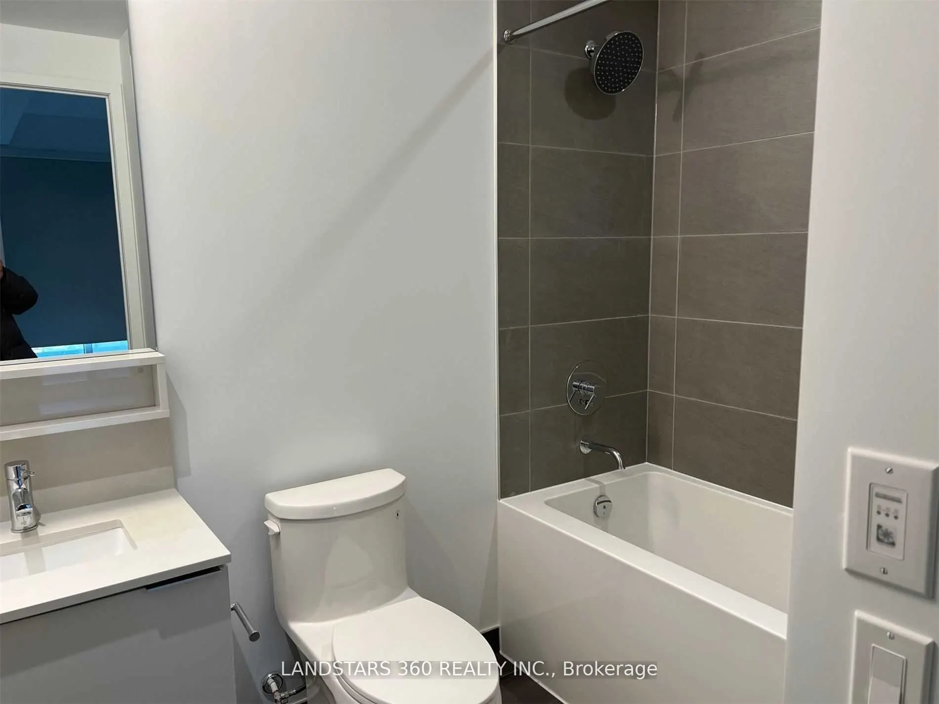 5 Buttermill Avenue, #1602