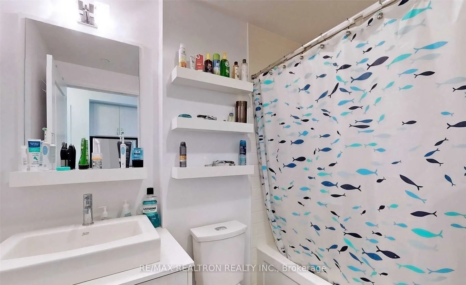 9201 yonge Street, #2105