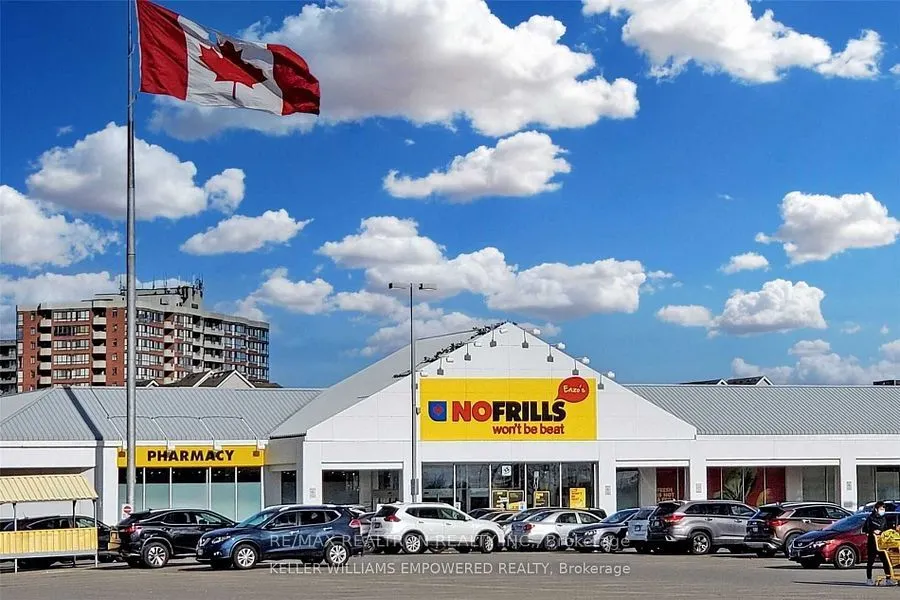 9201 yonge Street, #2105