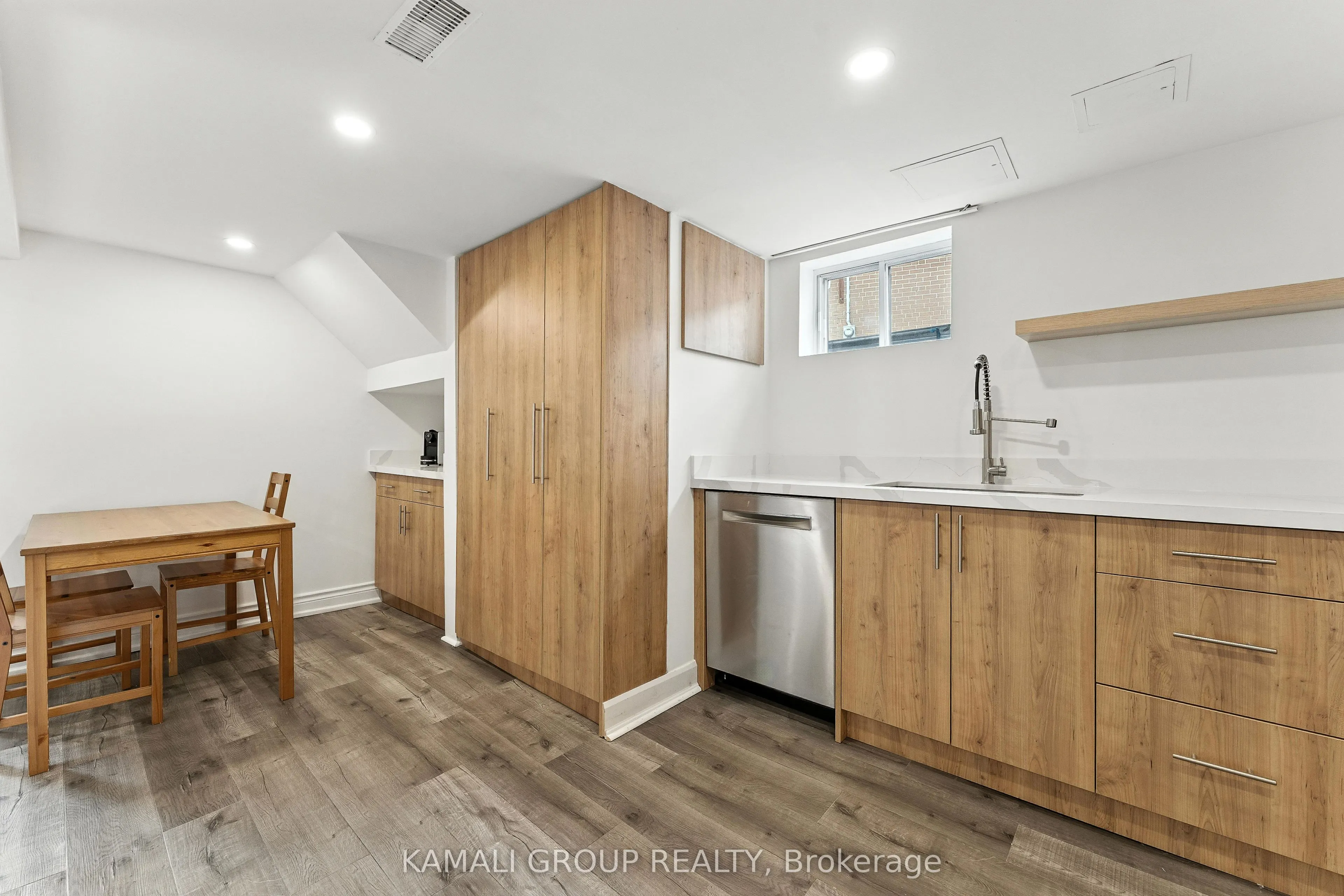 83 Walter Avenue
