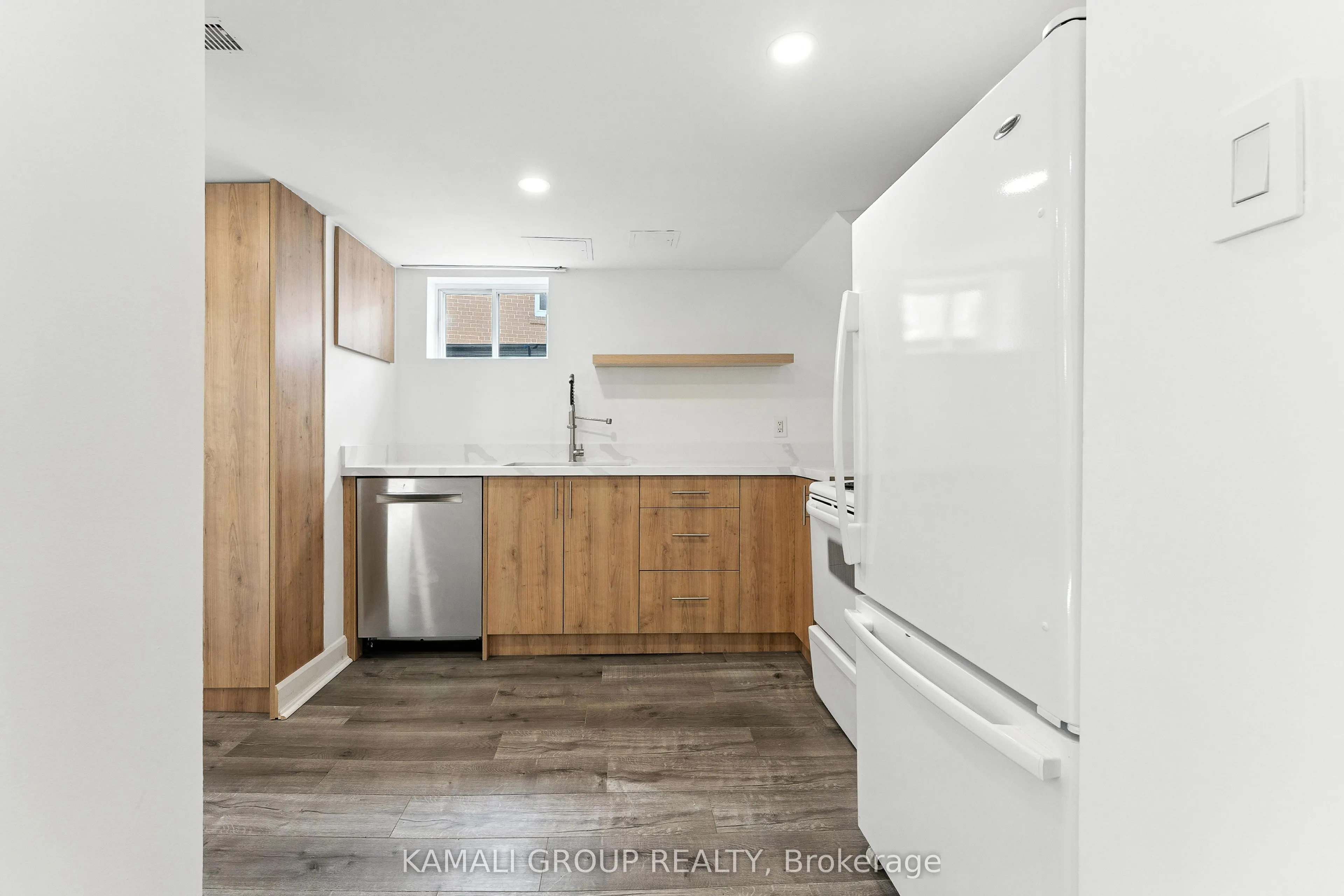 83 Walter Avenue
