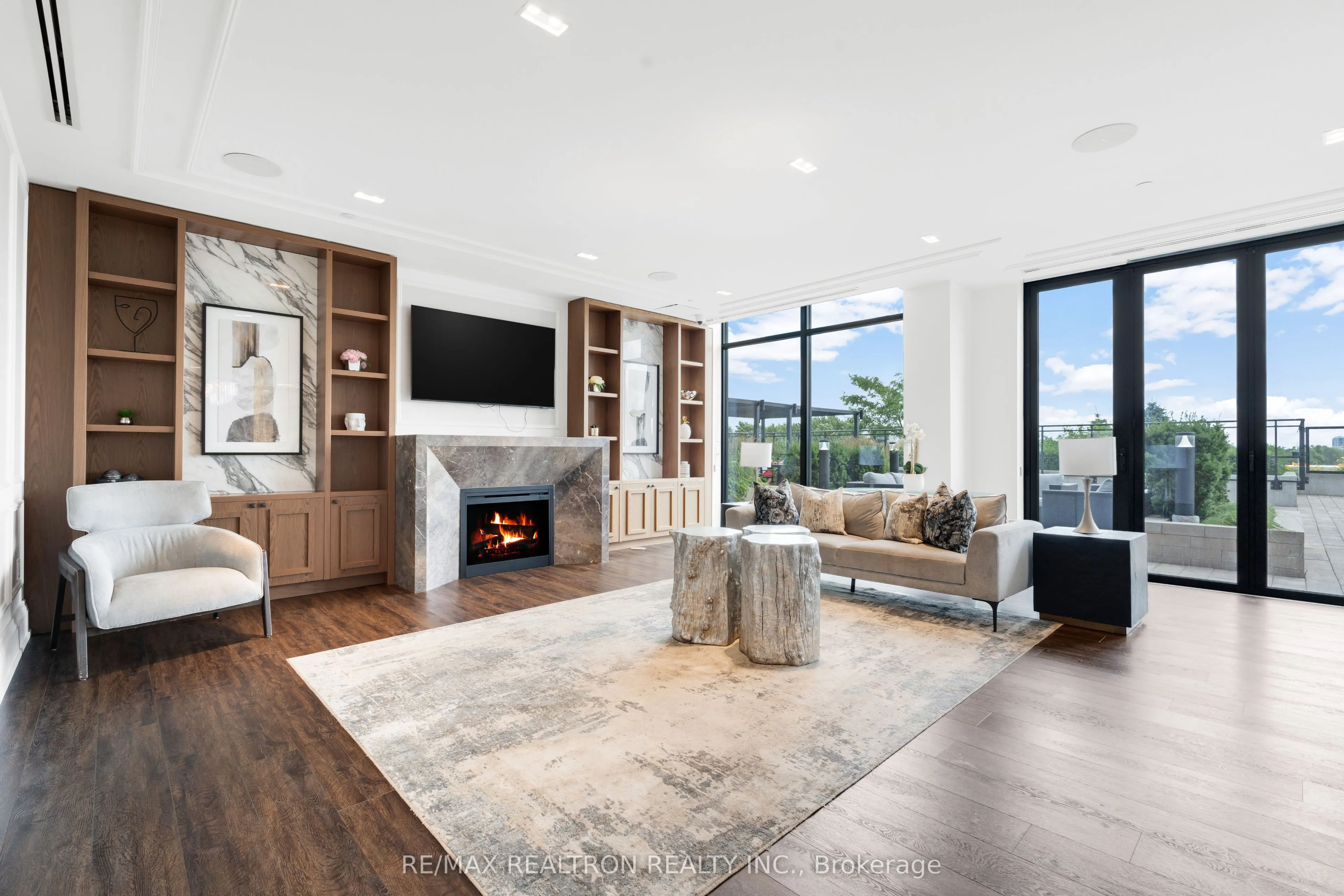 1 Grandview Avenue, #PH1