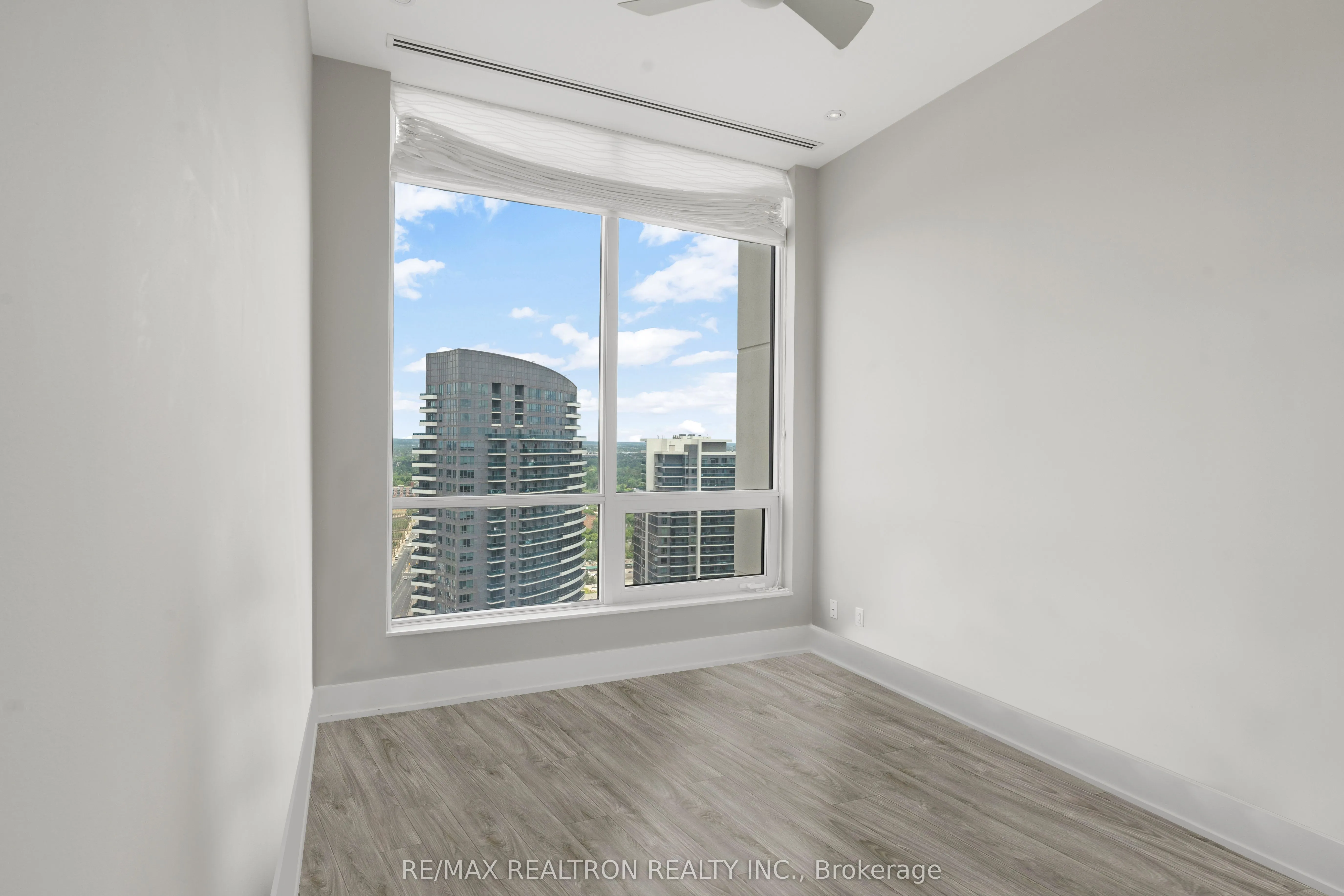 1 Grandview Avenue, #PH1