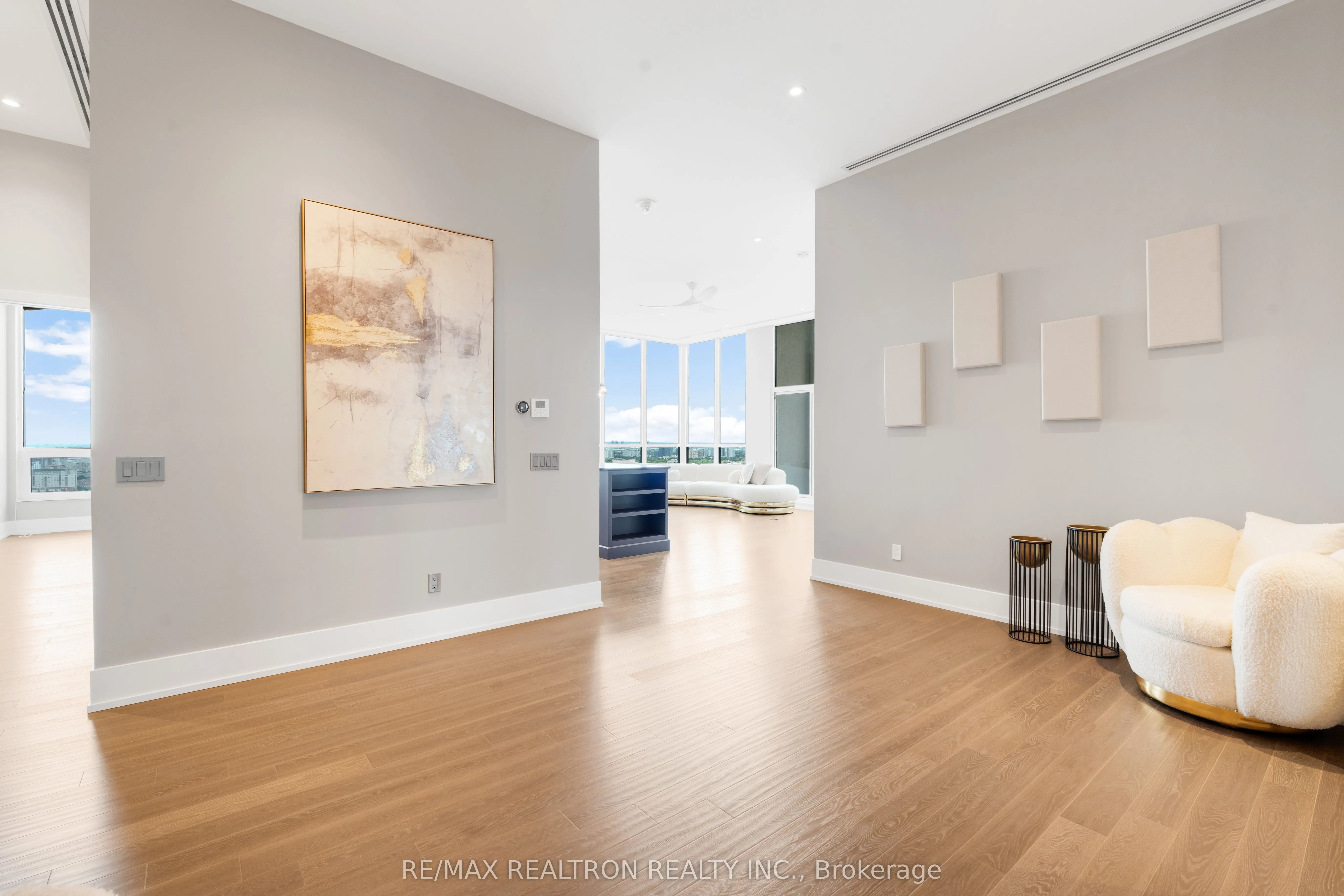 1 Grandview Avenue, #PH1