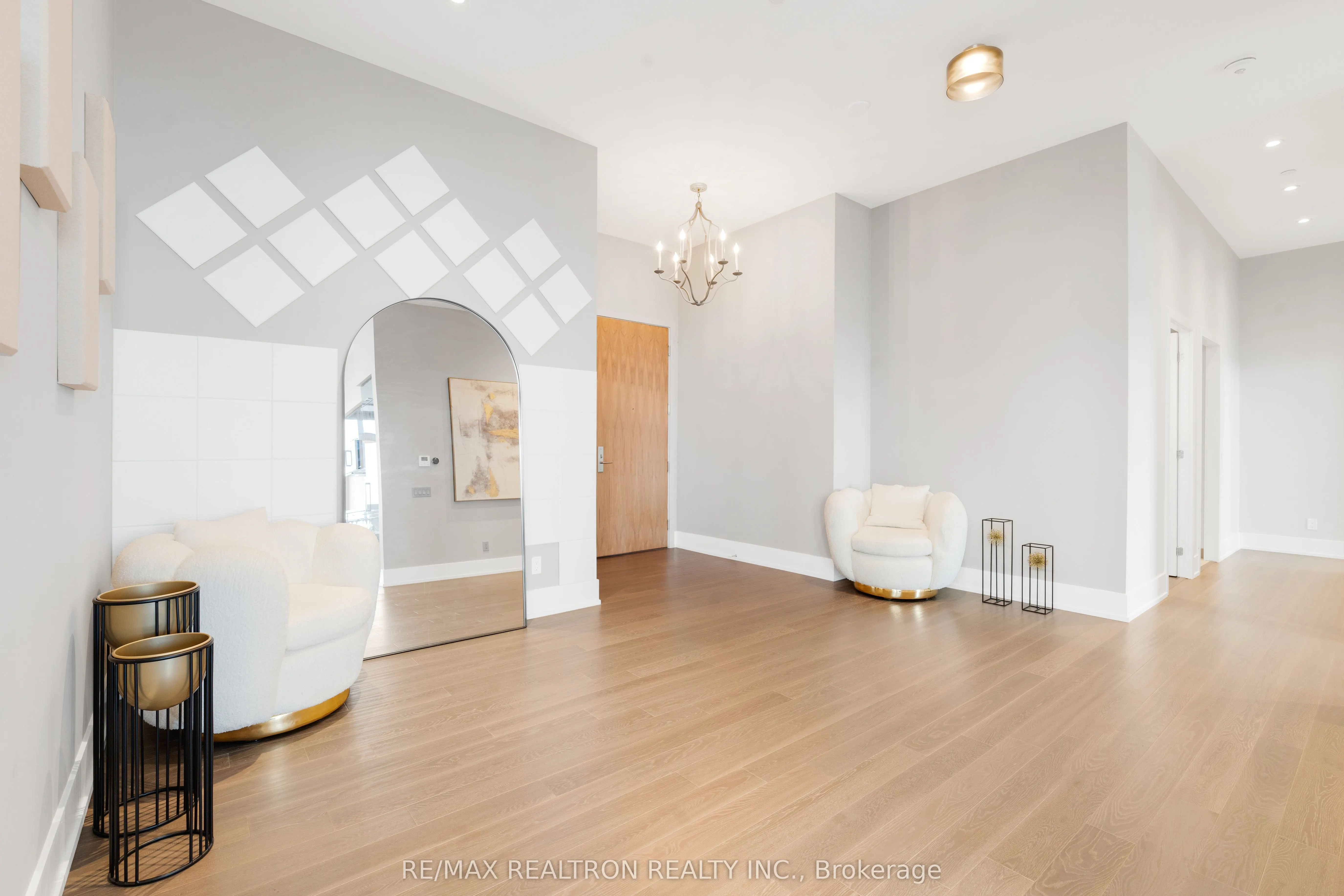 1 Grandview Avenue, #PH1