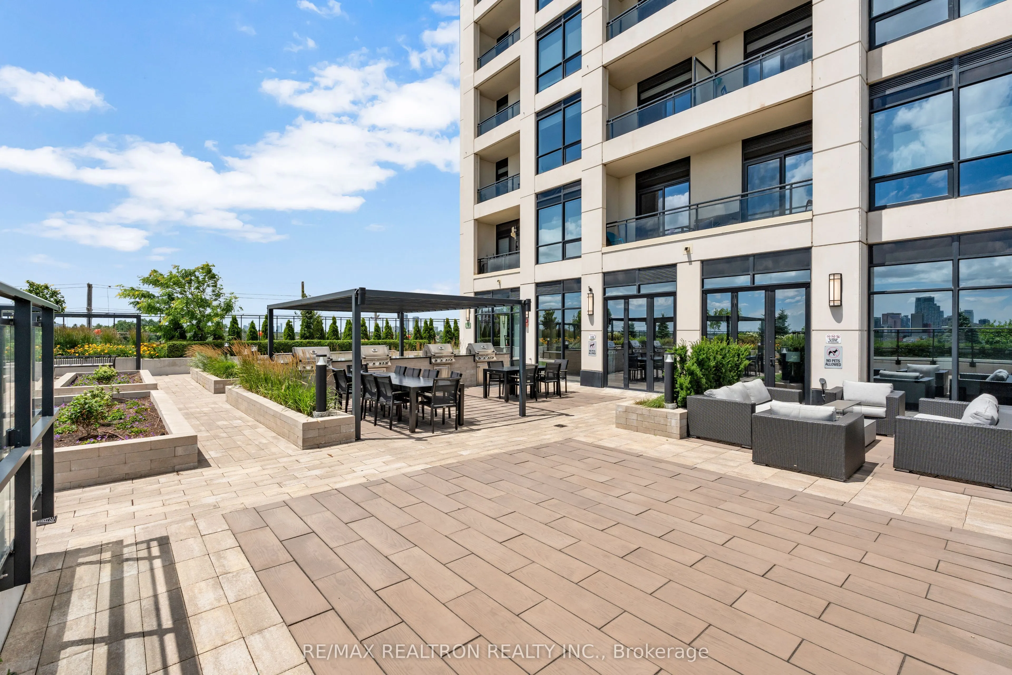 1 Grandview Avenue, #PH1