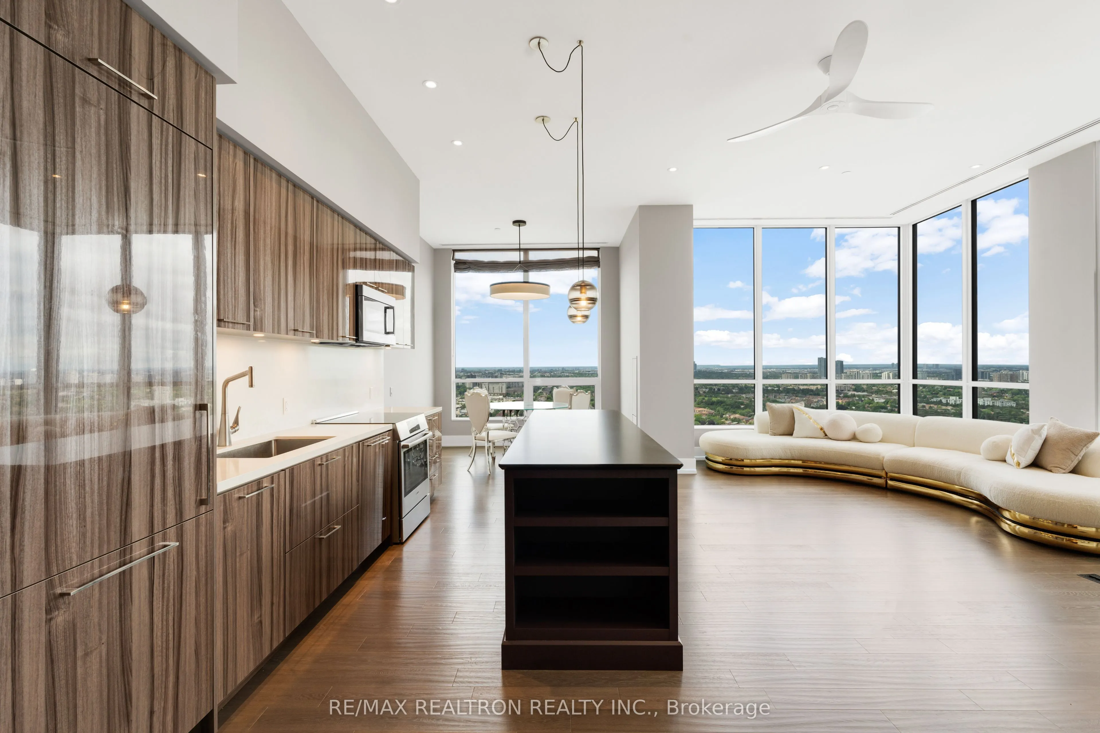 1 Grandview Avenue, #PH1
