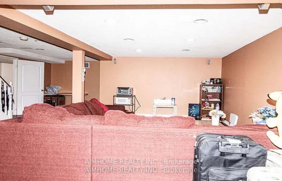 178 Westhampton Drive