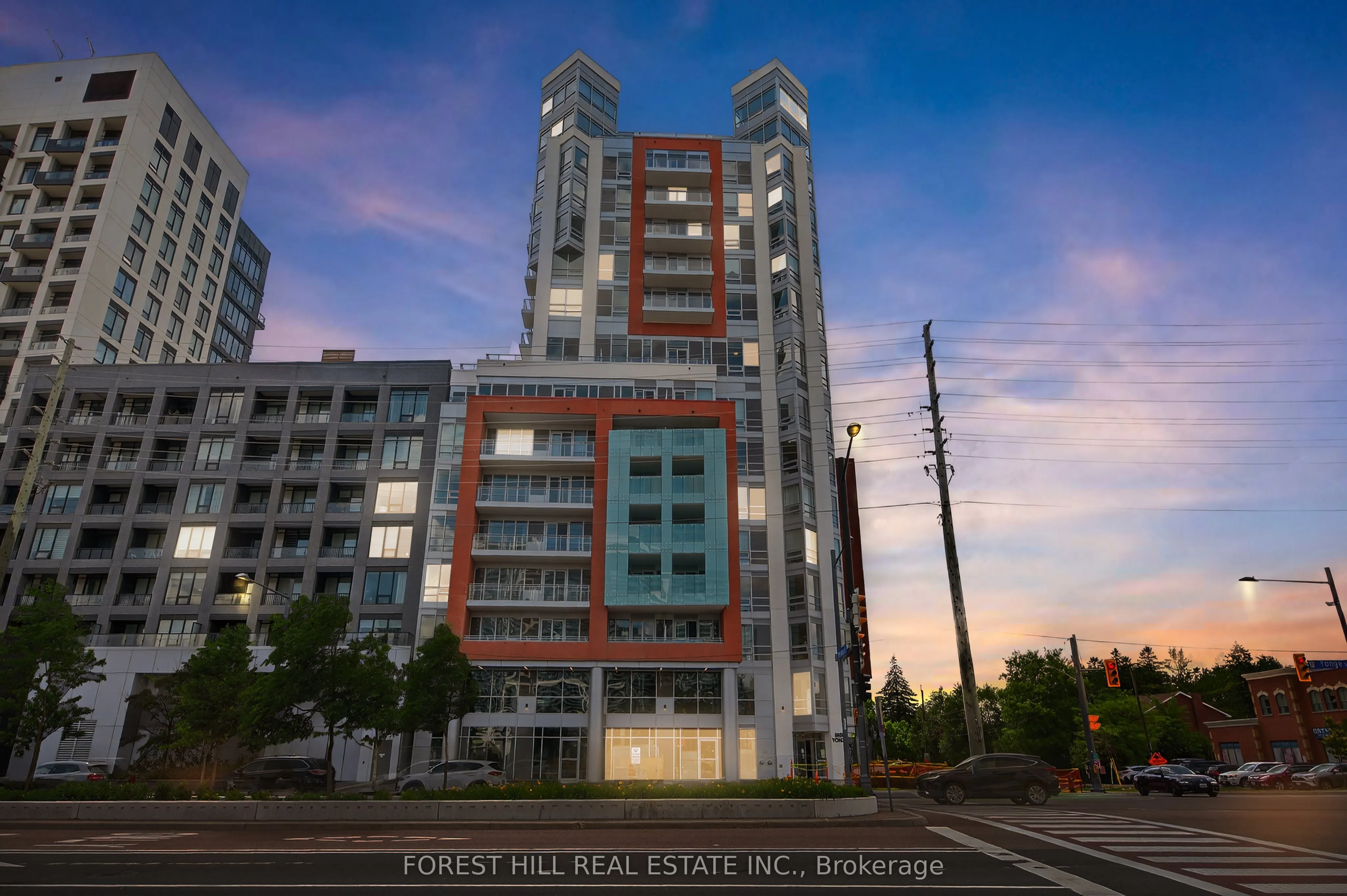 8888 Yonge Street, #802