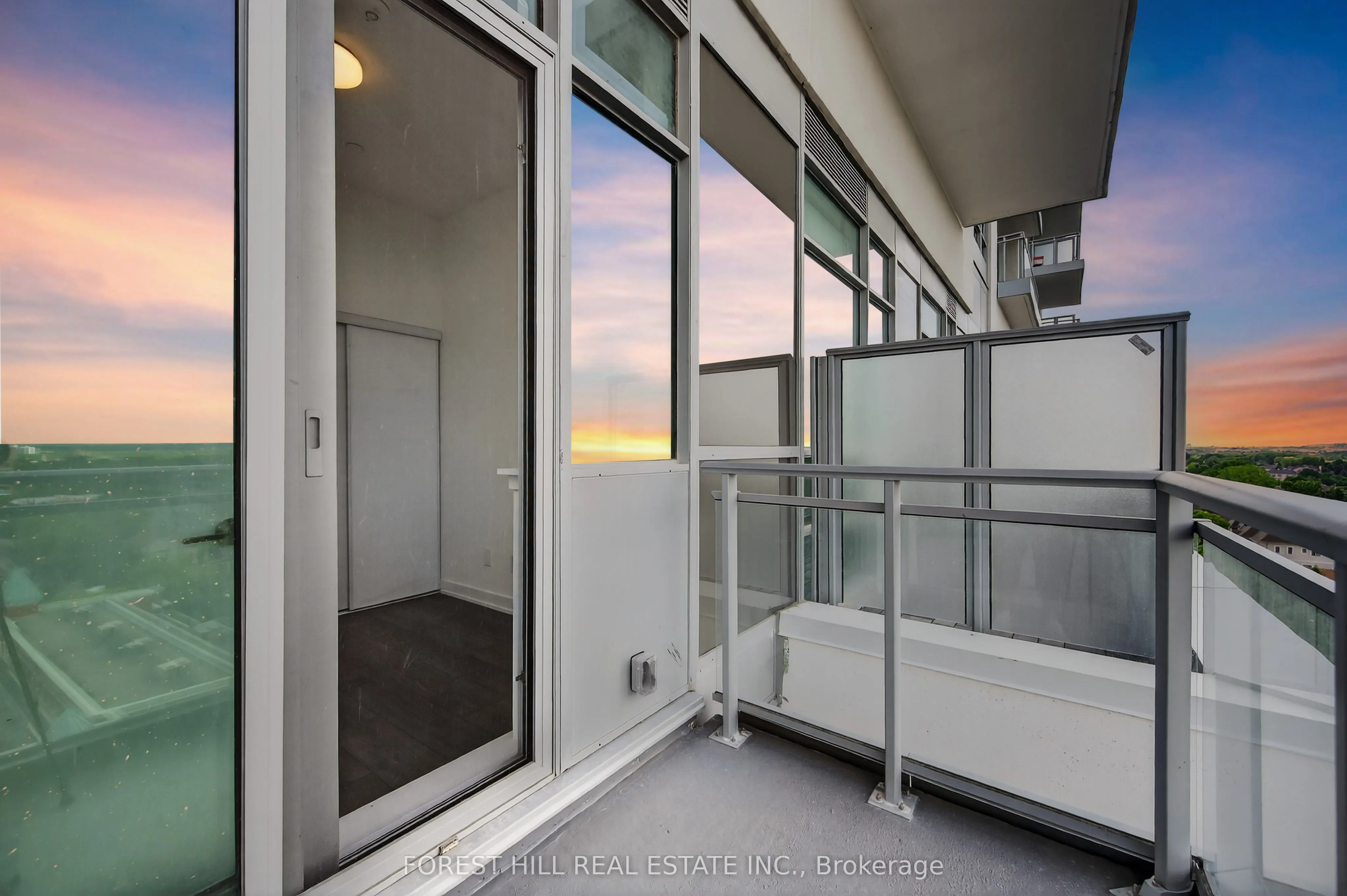 8888 Yonge Street, #802